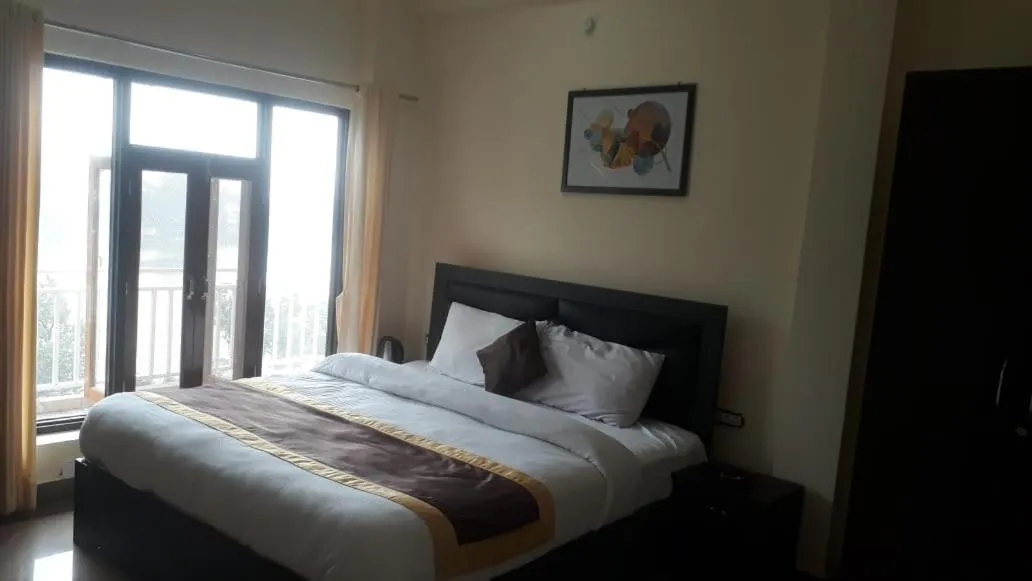 Hotel Lake Paradise Inn