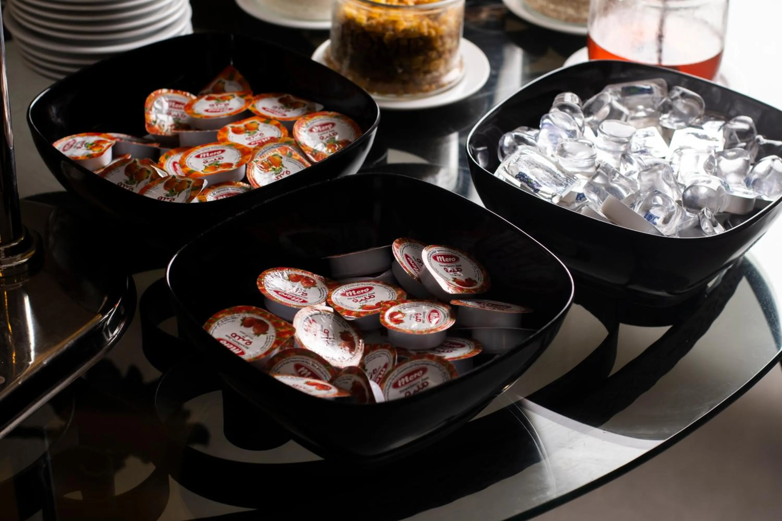 Restaurant/places to eat in The Loft hotel By FHM