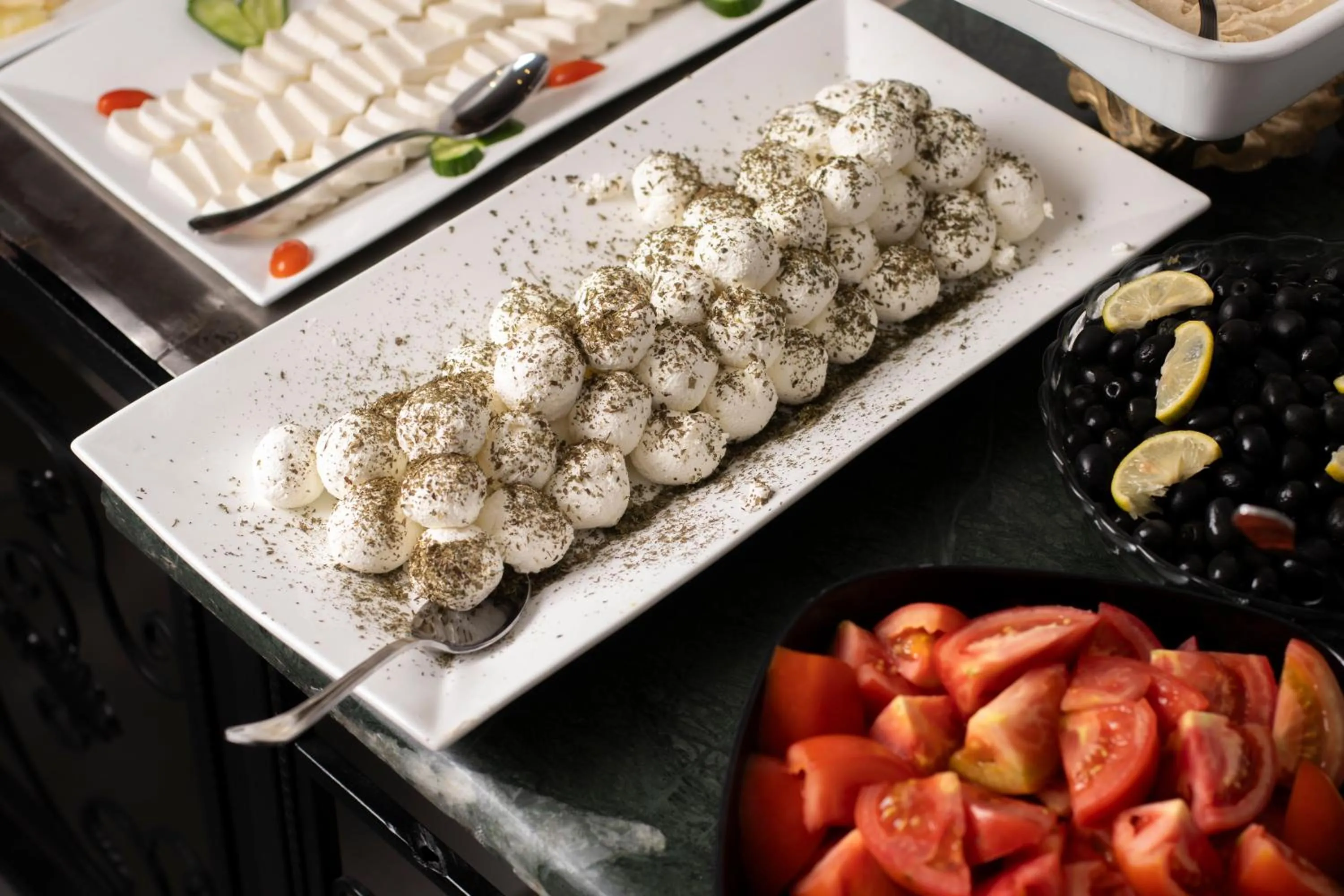 Restaurant/places to eat in The Loft hotel By FHM