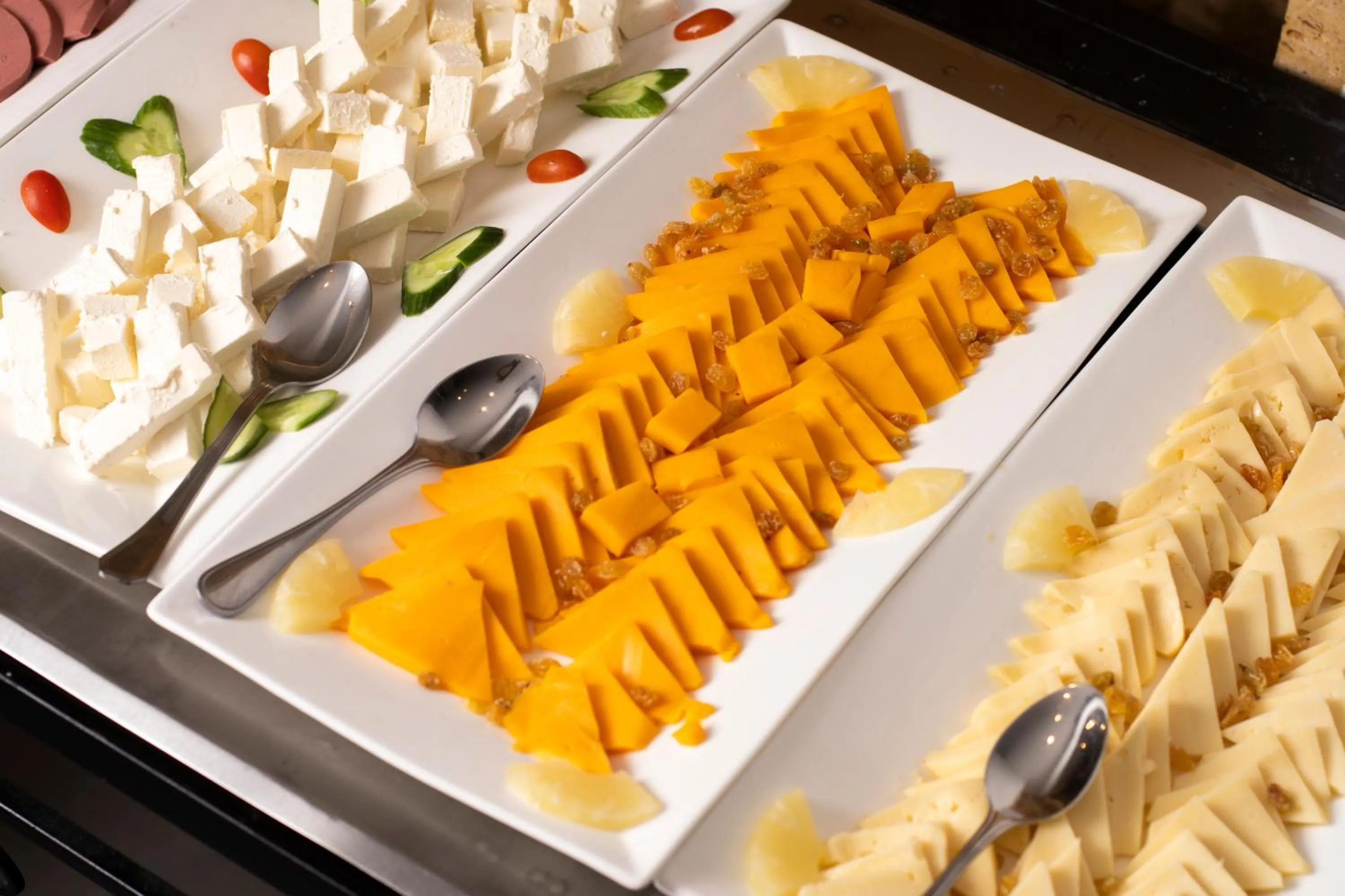 Restaurant/places to eat in The Loft hotel By FHM