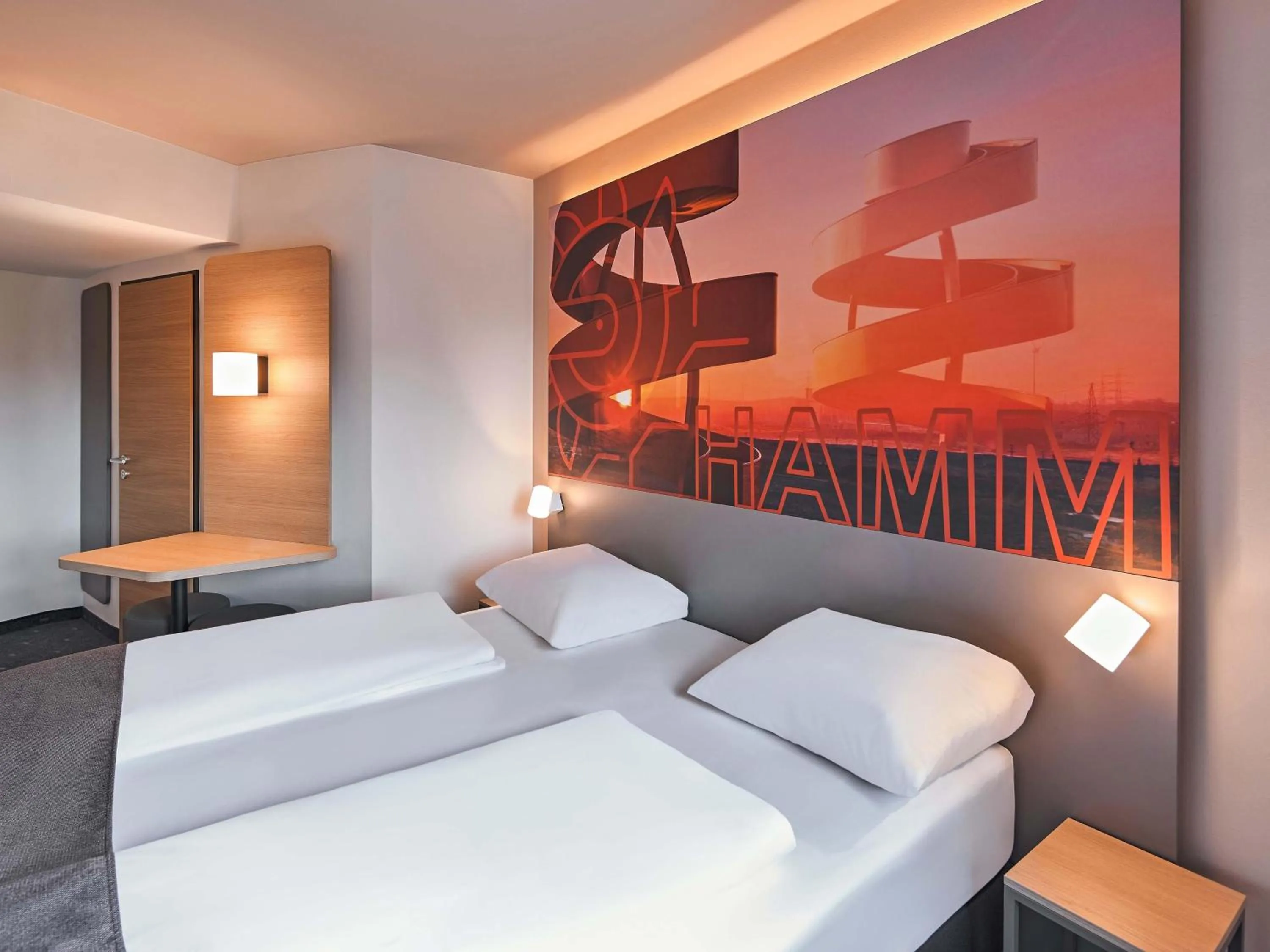 Photo of the whole room, Bed in B&B Hotel Hamm
