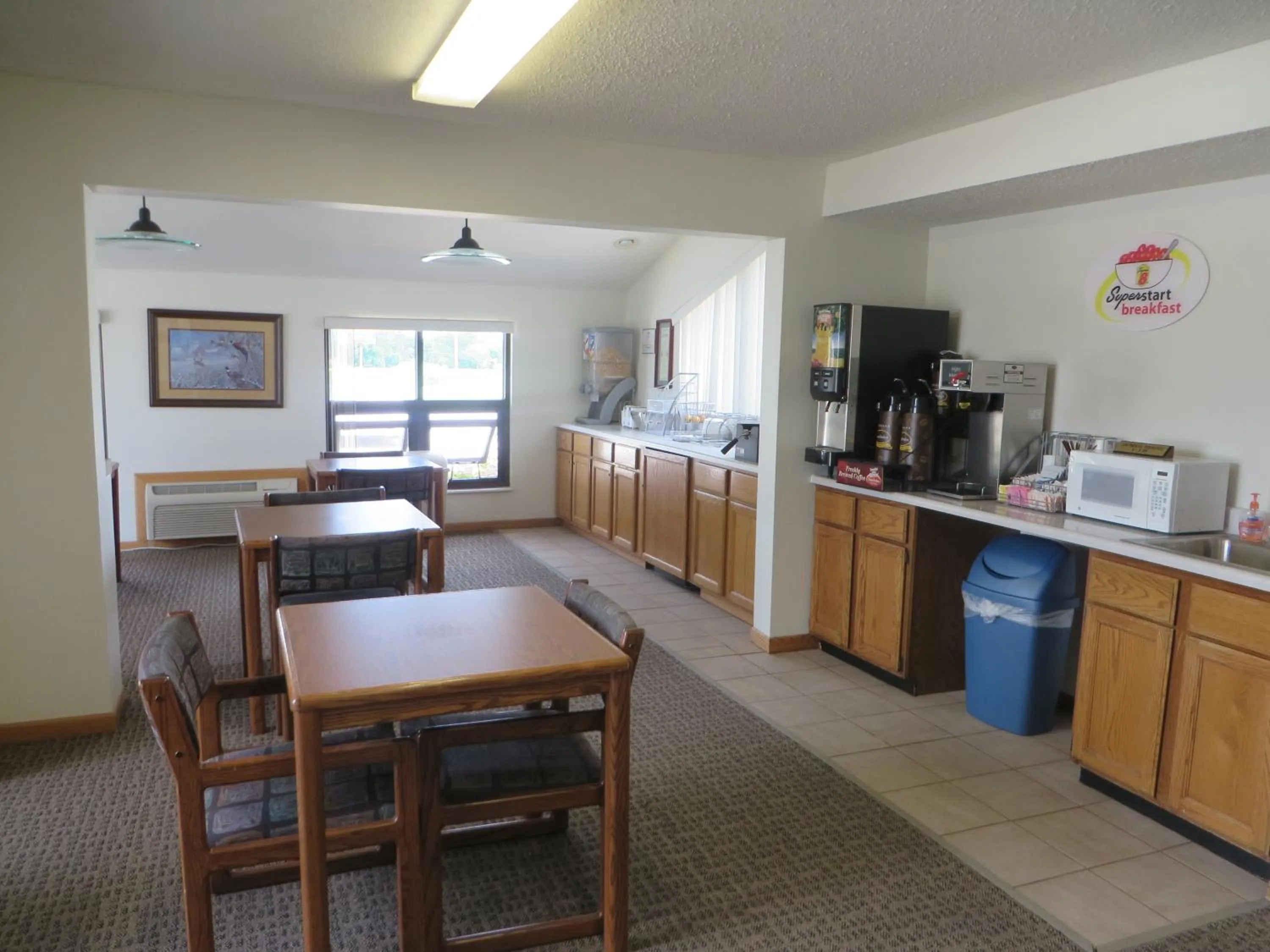 Super 8 by Wyndham Centerville