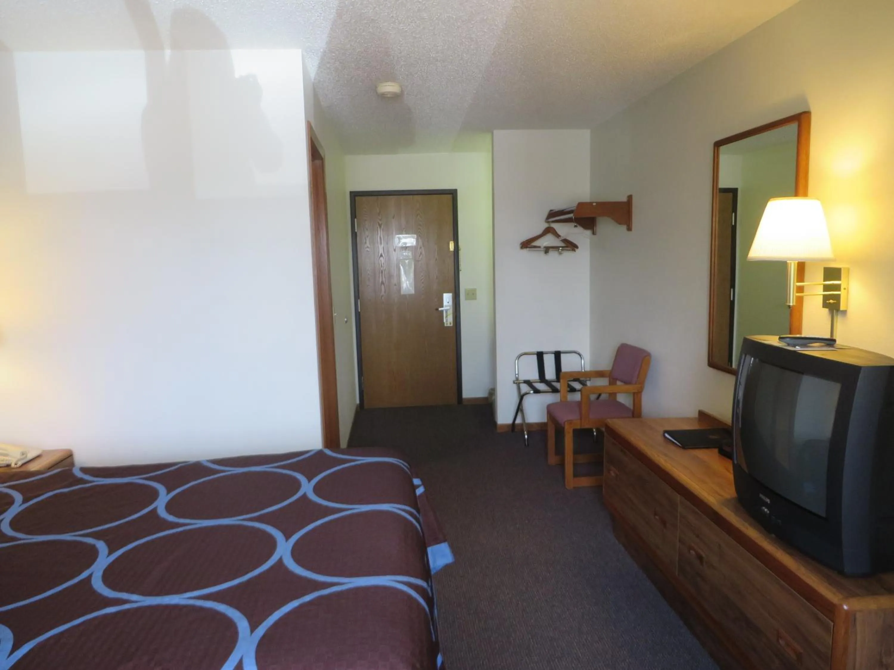Bed in Super 8 by Wyndham Centerville
