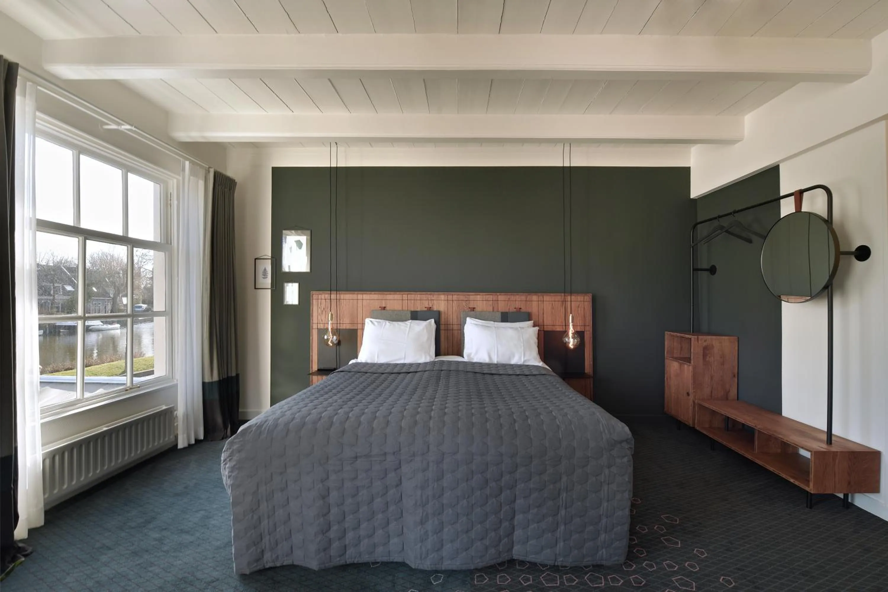 Bed in De Nederlanden, Restaurant & Boutique Hotel