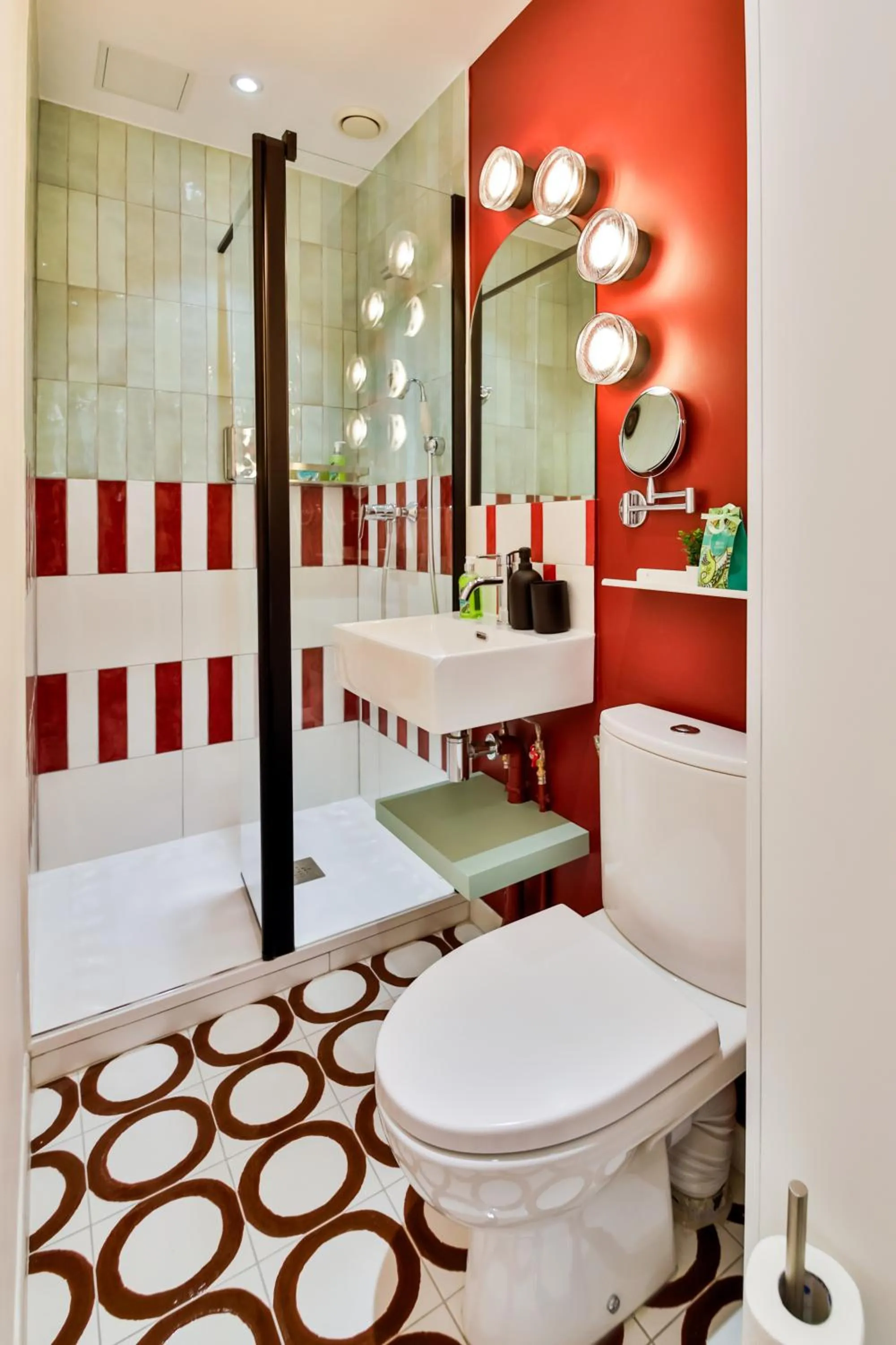 Shower in WS Louvre - Casanova