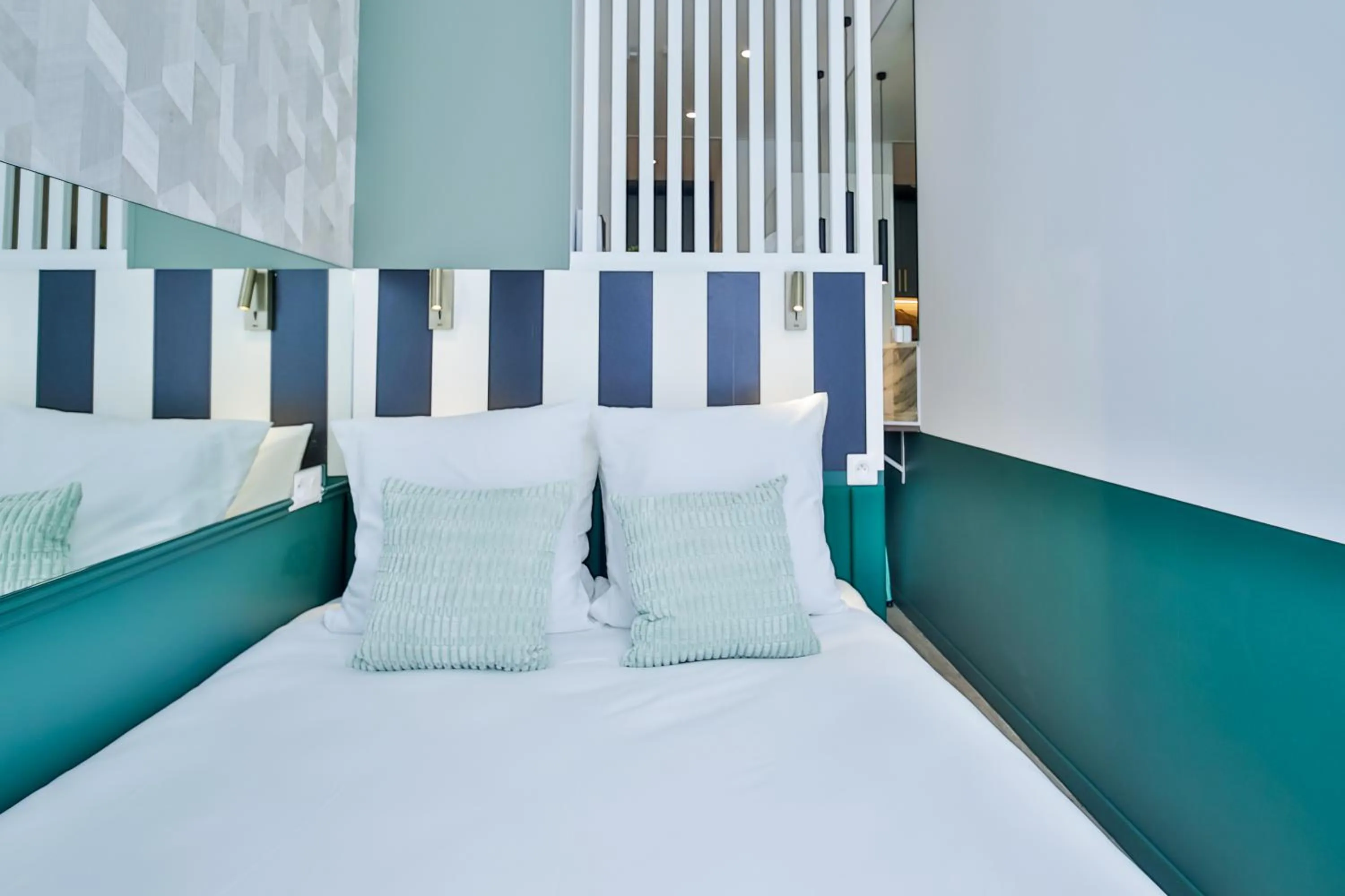 Bed in WS Louvre - Casanova