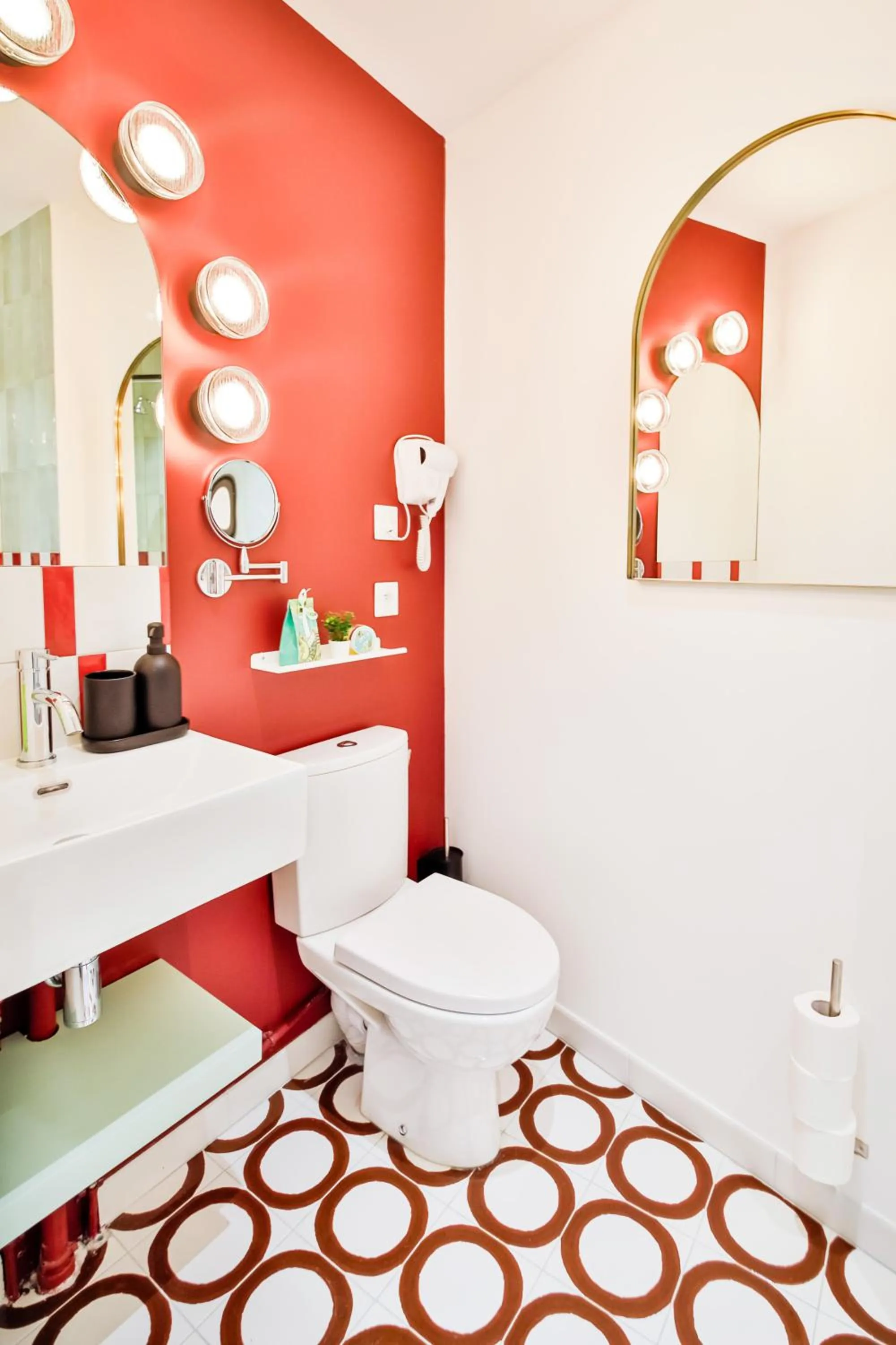 Shower in WS Louvre - Casanova