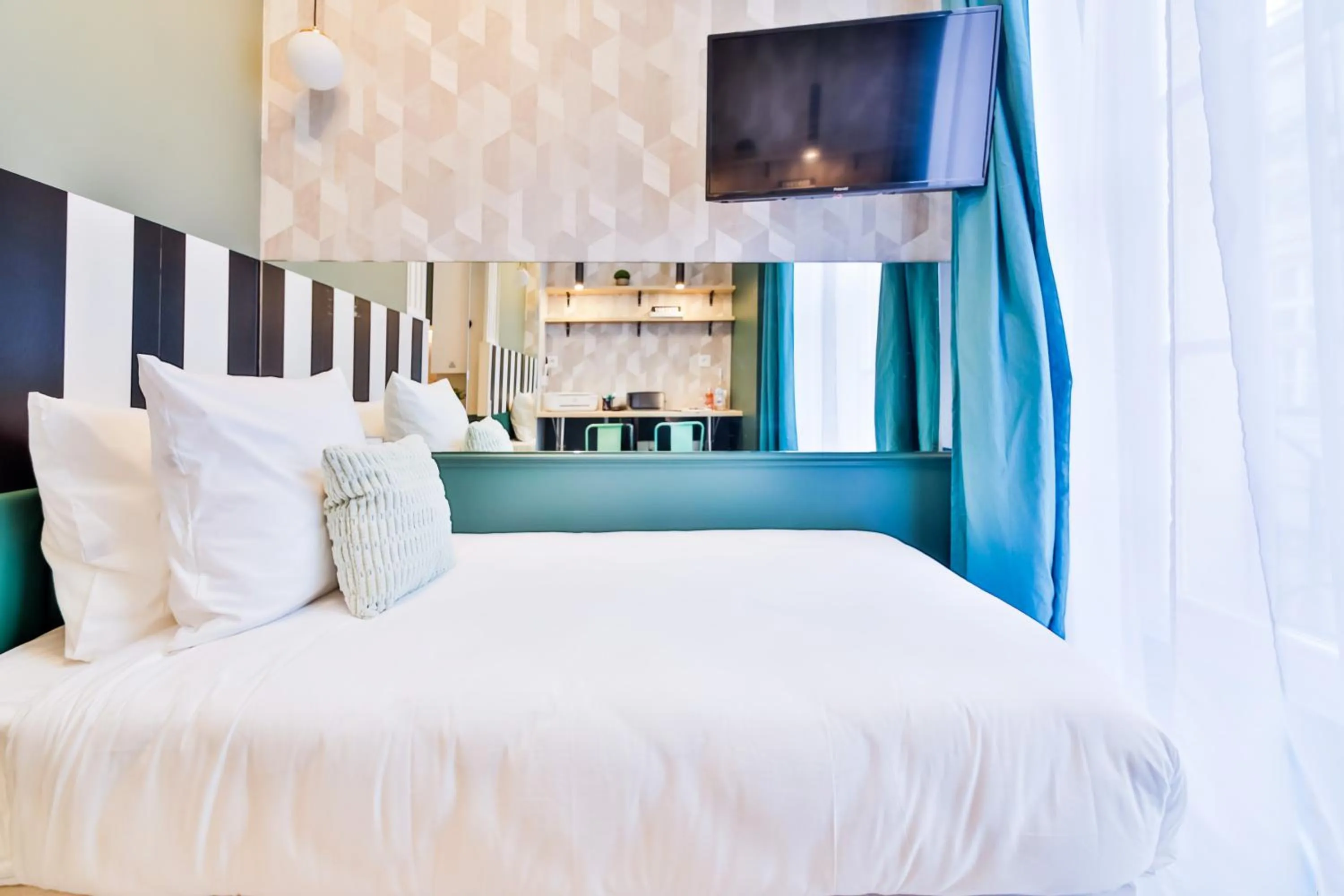 Bed in WS Louvre - Casanova