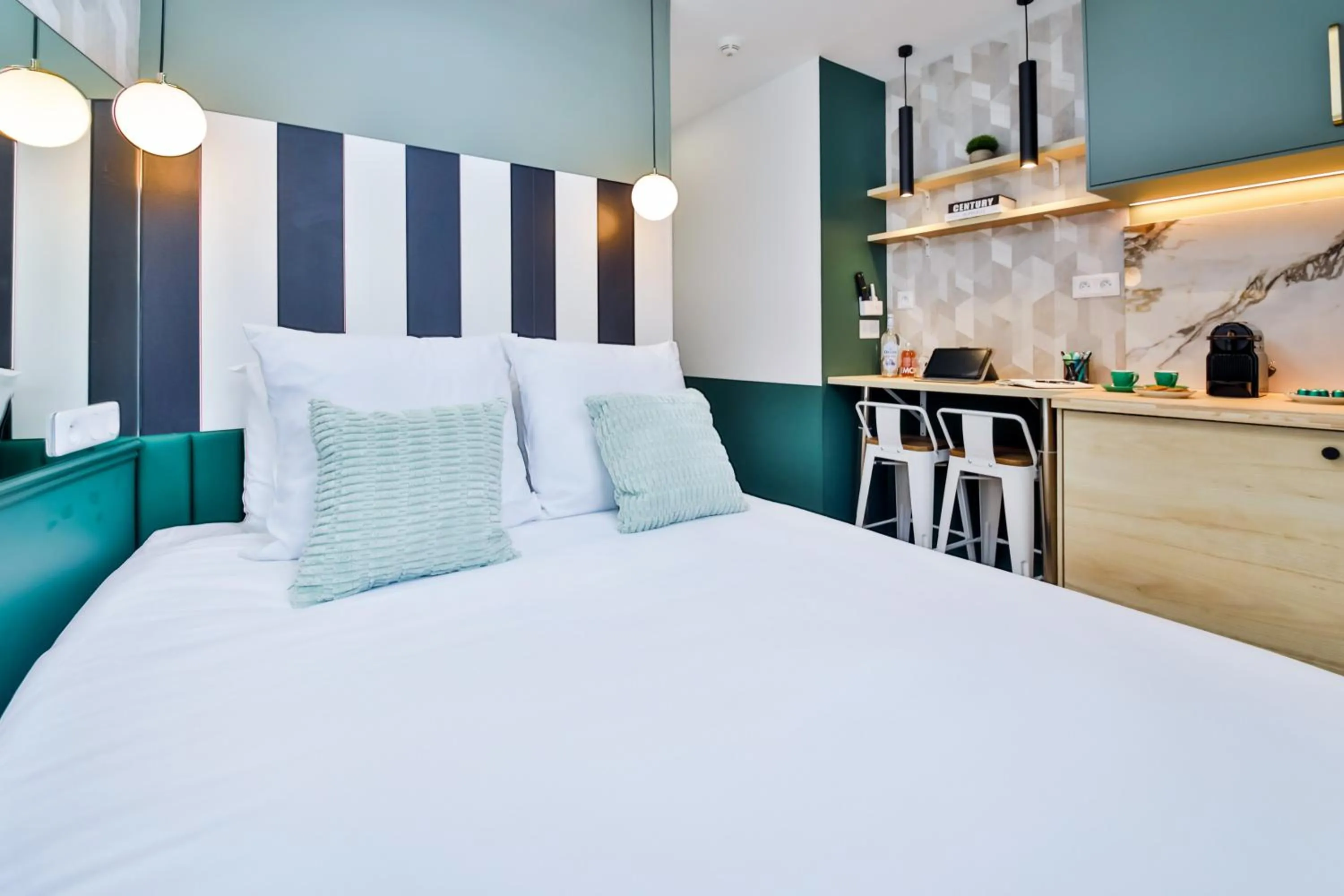 Bed in WS Louvre - Casanova