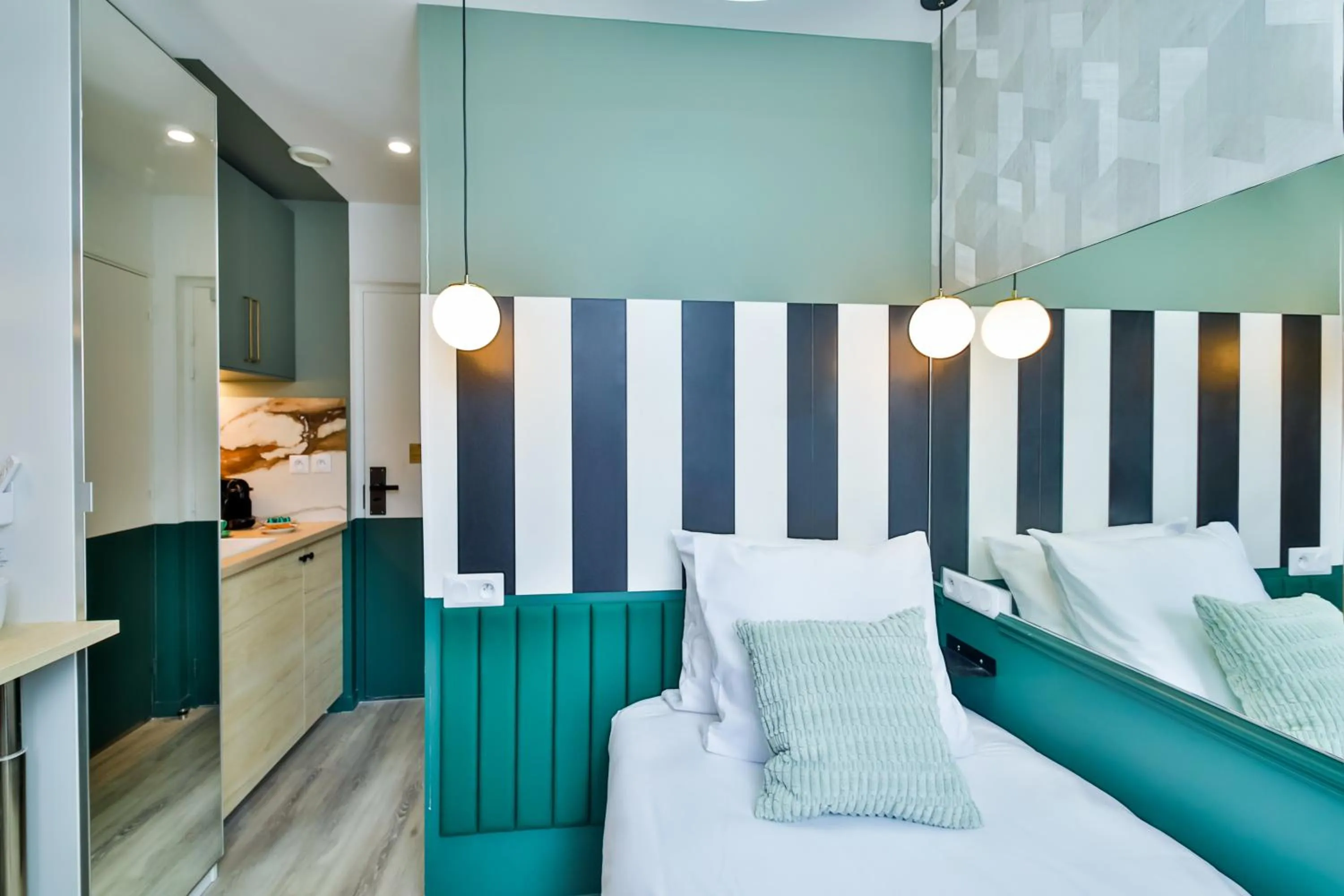 Bed in WS Louvre - Casanova