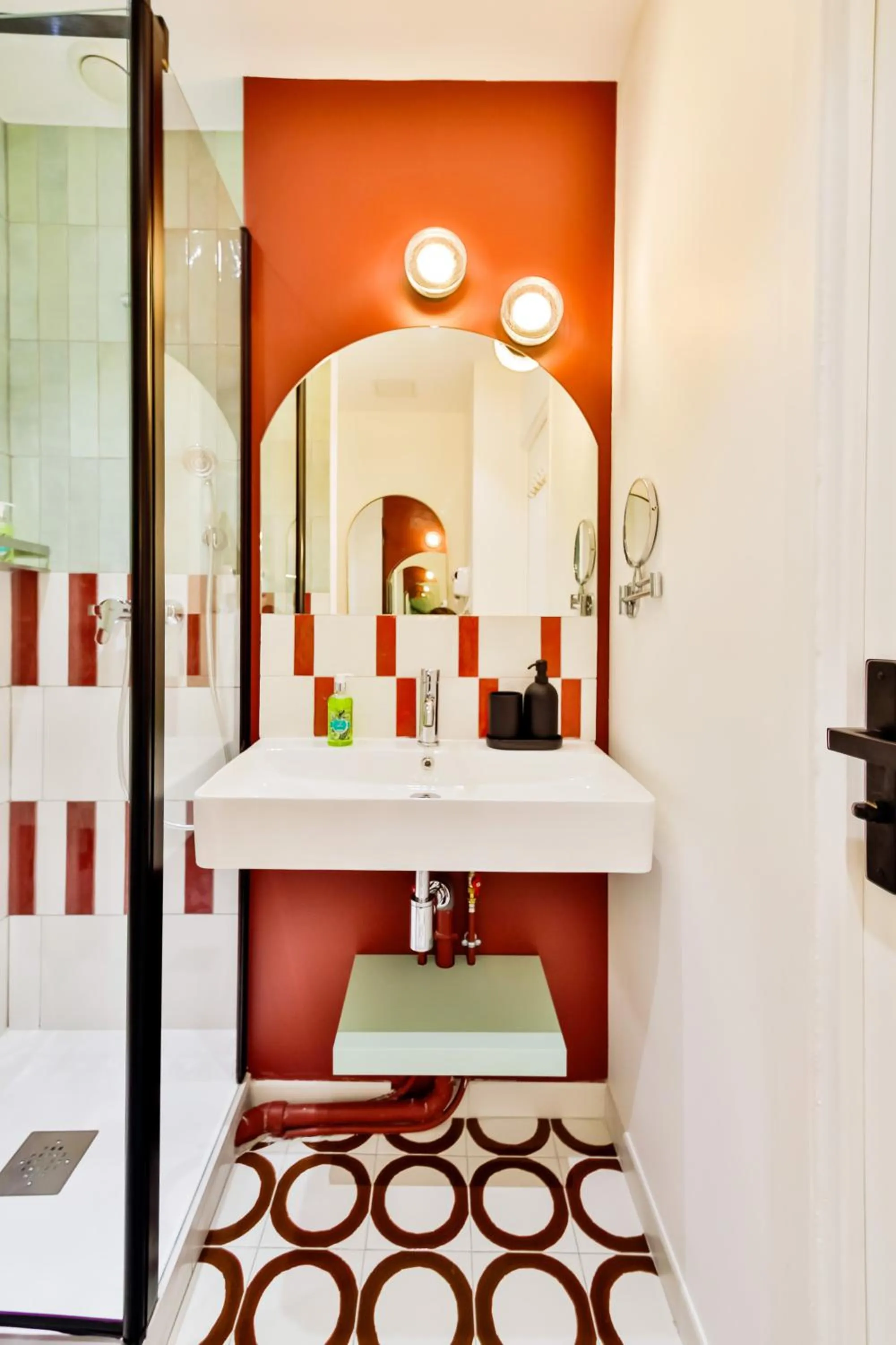 Shower in WS Louvre - Casanova