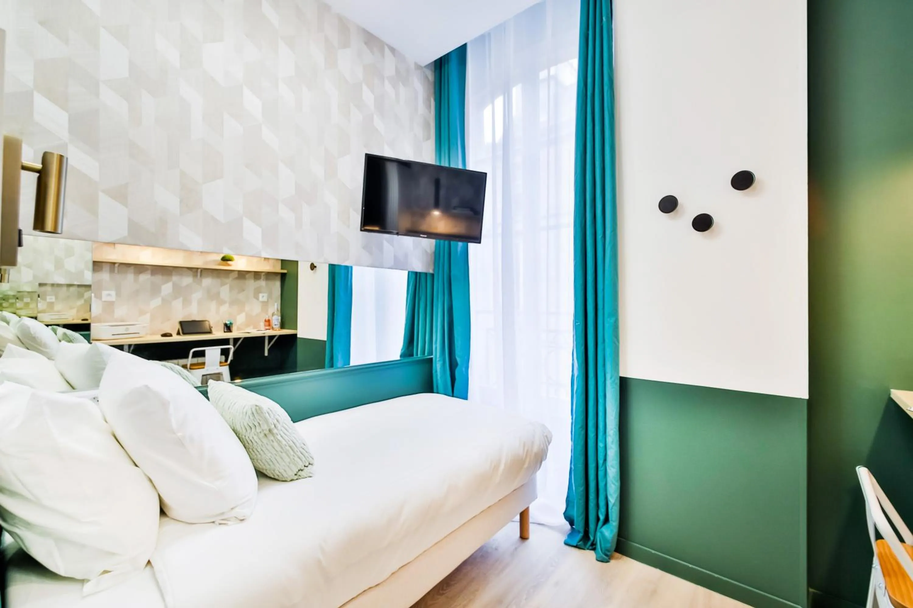 Bed in WS Louvre - Casanova