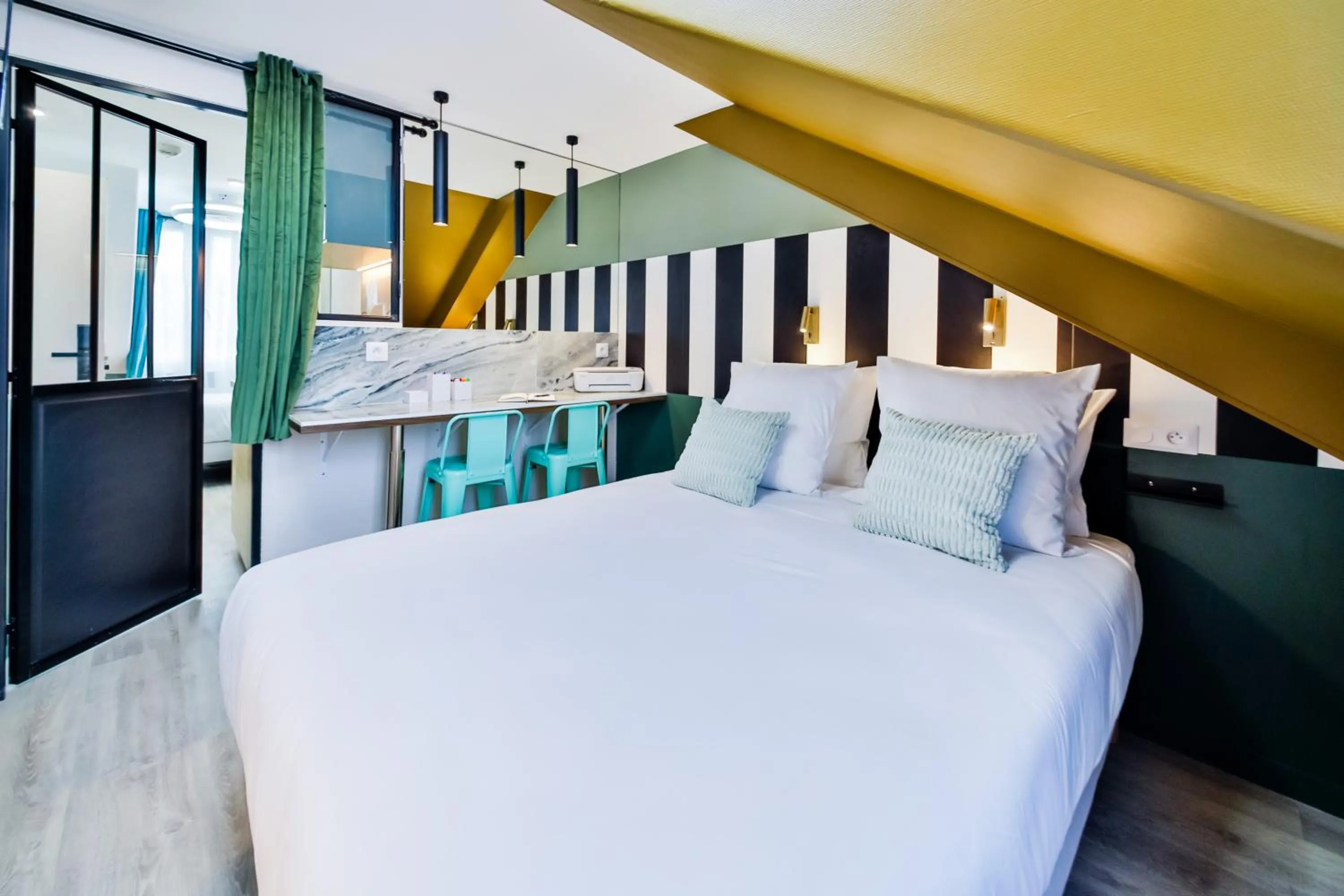 Bed in WS Louvre - Casanova