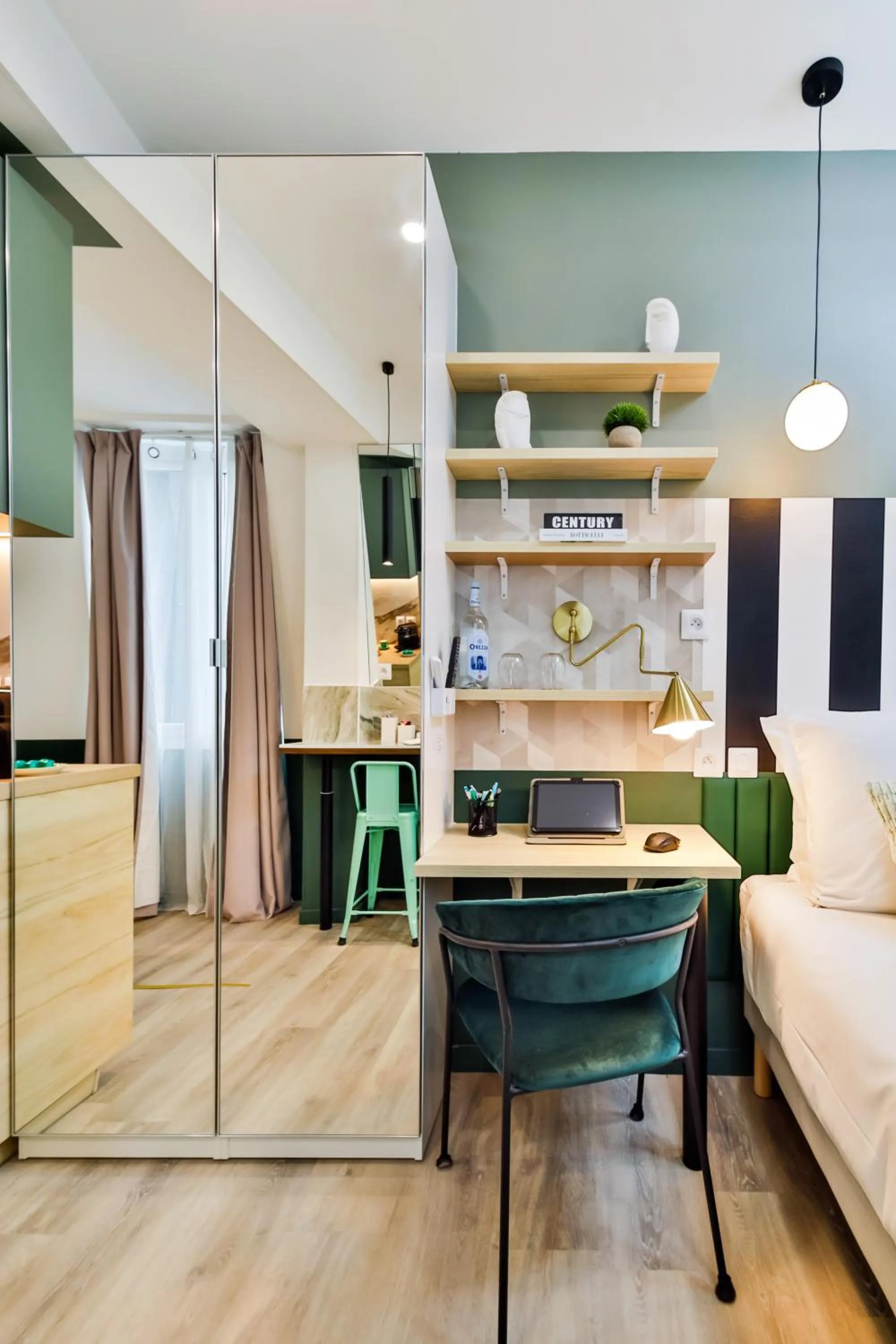 Bed in WS Louvre - Casanova