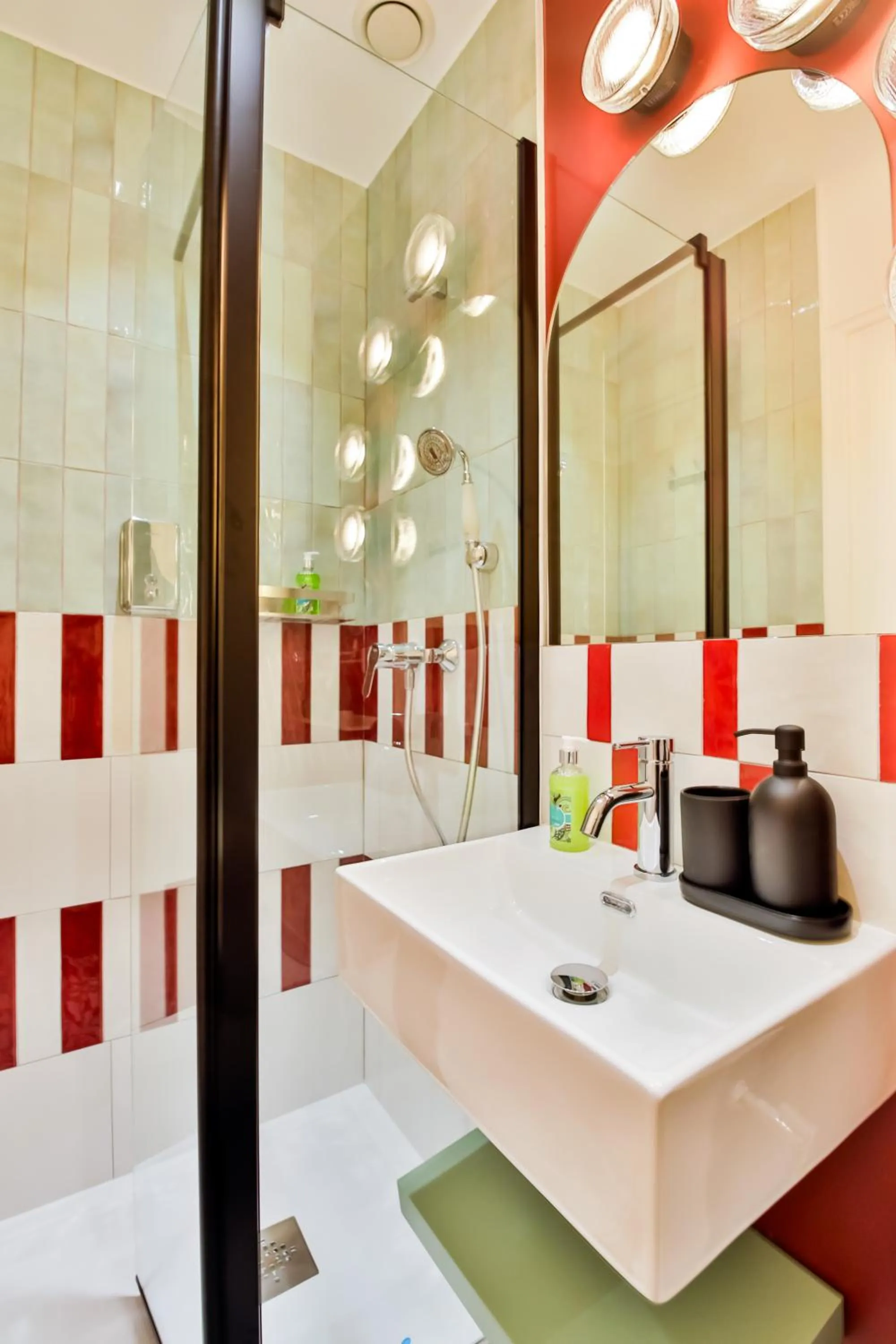 Toilet in WS Louvre - Casanova