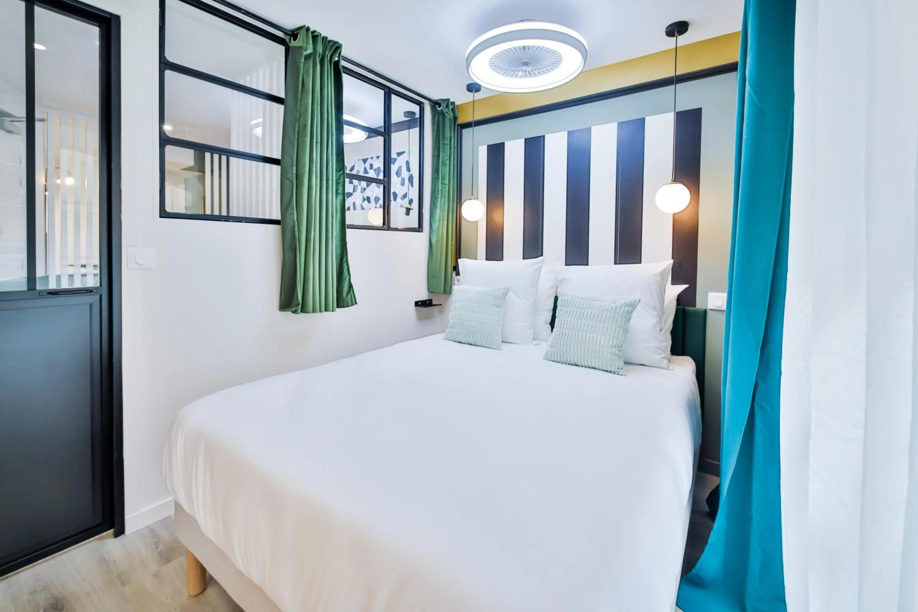 Bed in WS Louvre - Casanova