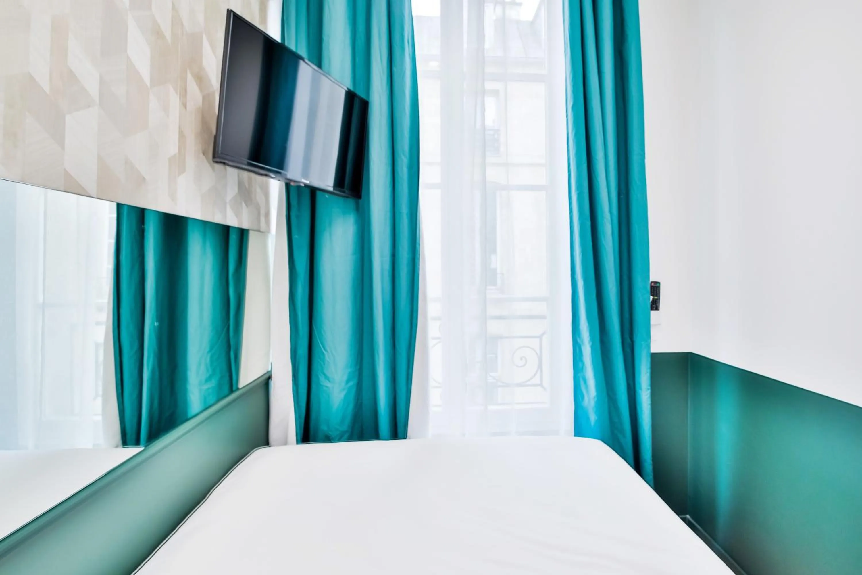 Bed in WS Louvre - Casanova