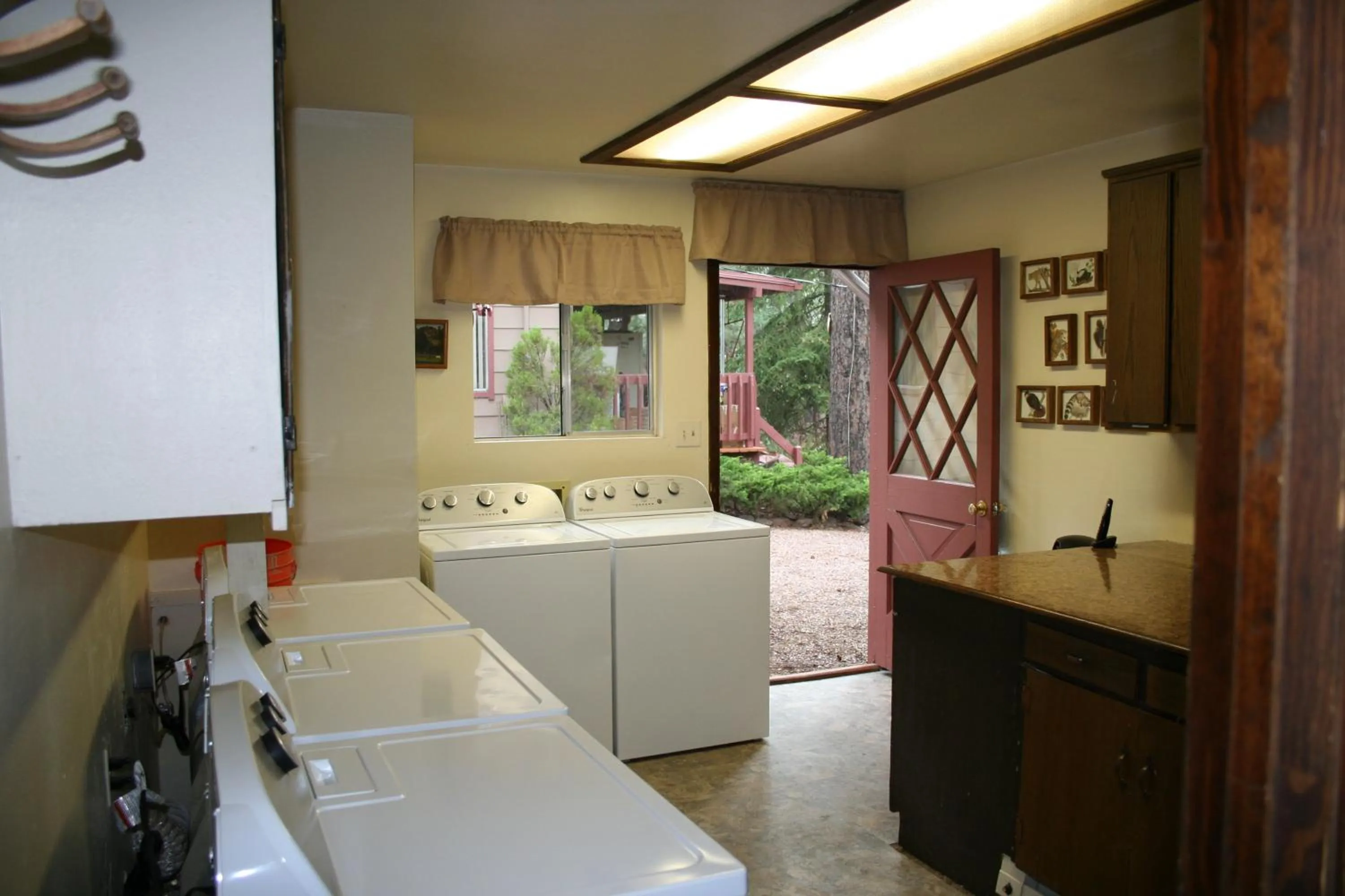 Area and facilities in Northwoods Resort Cabins