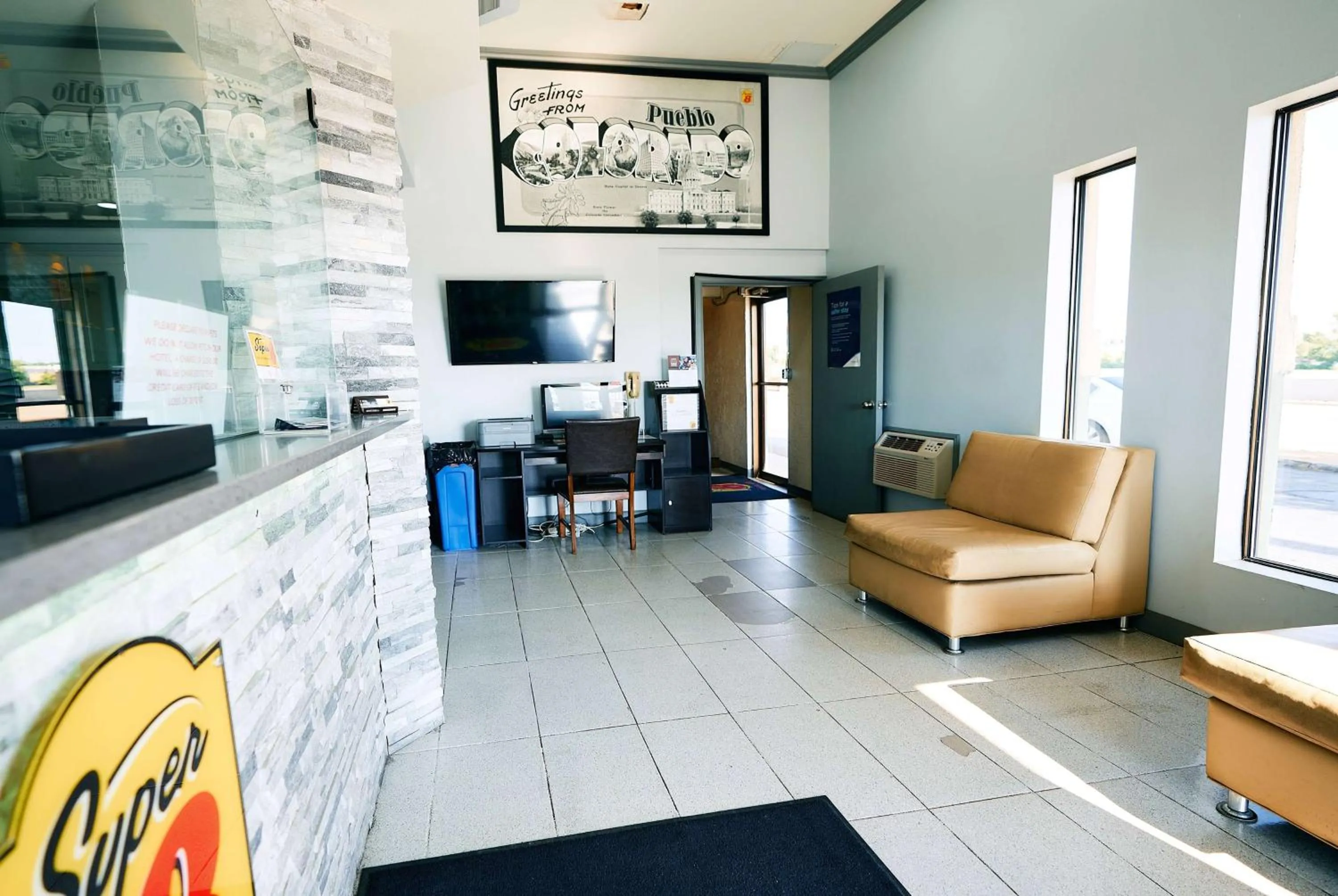 Lobby or reception in Super 8 by Wyndham Pueblo