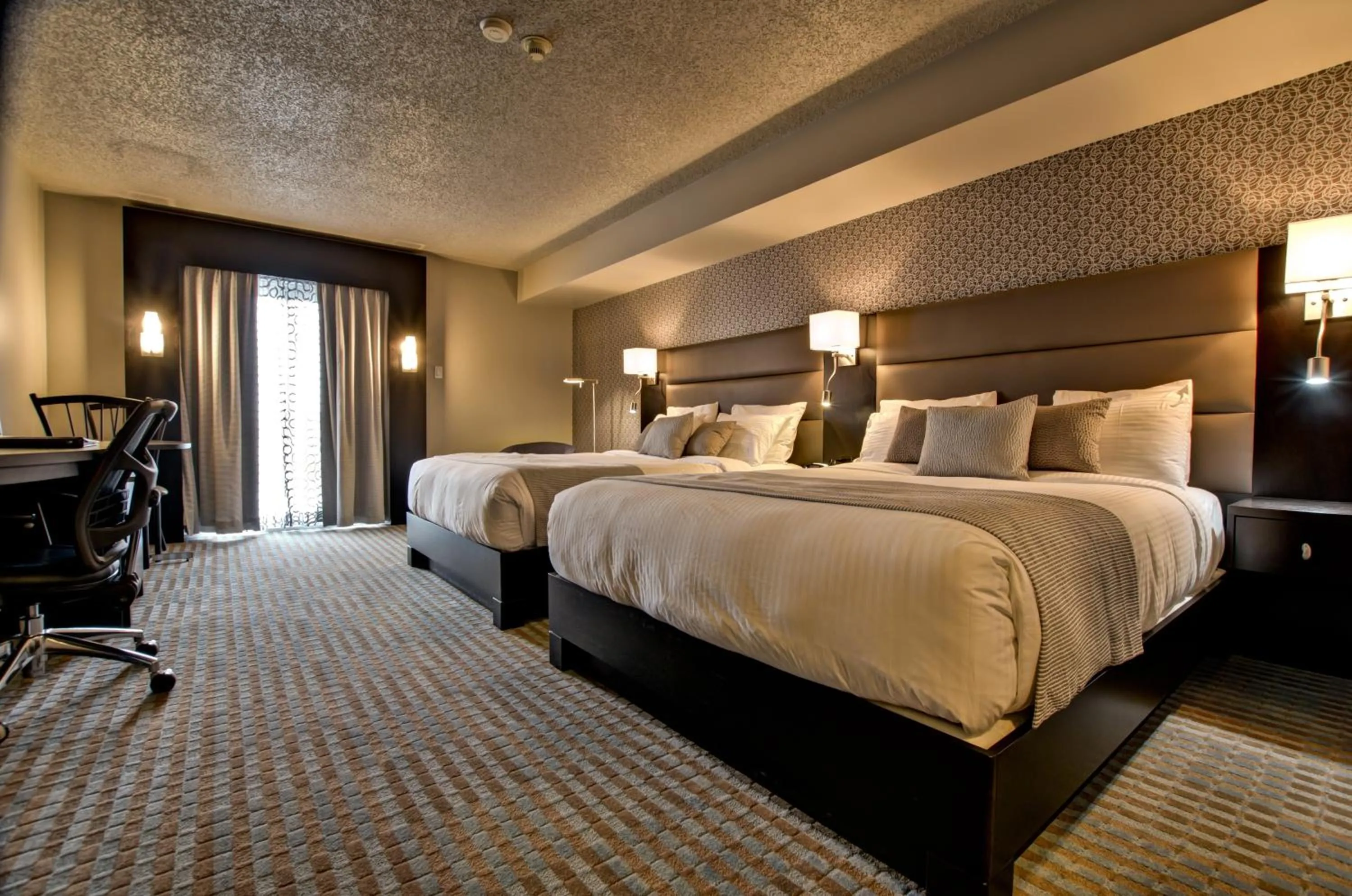 Photo of the whole room, Bed in Hôtel Nouvelle-Frontière