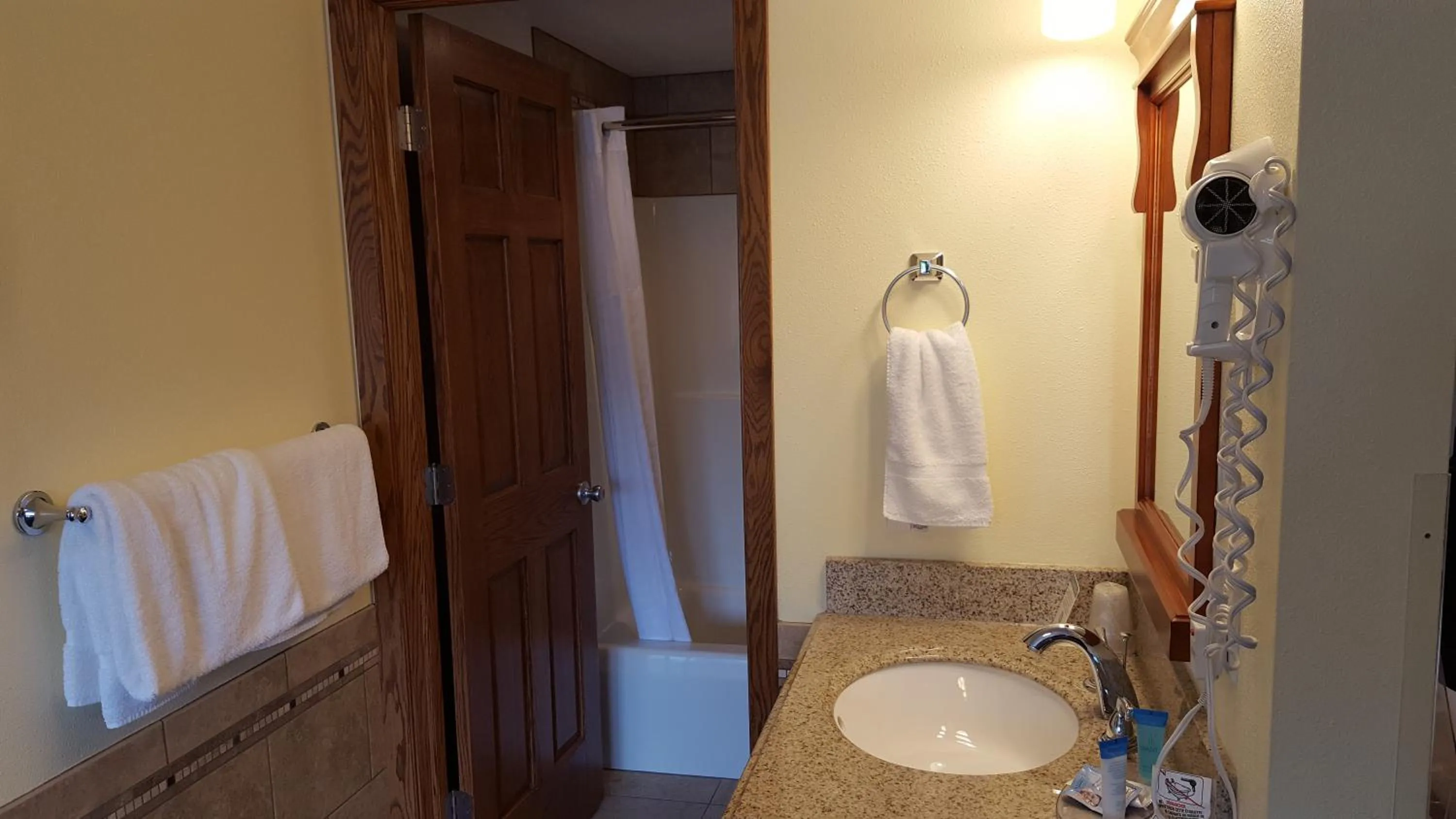 Black Hawk Motel & Suites