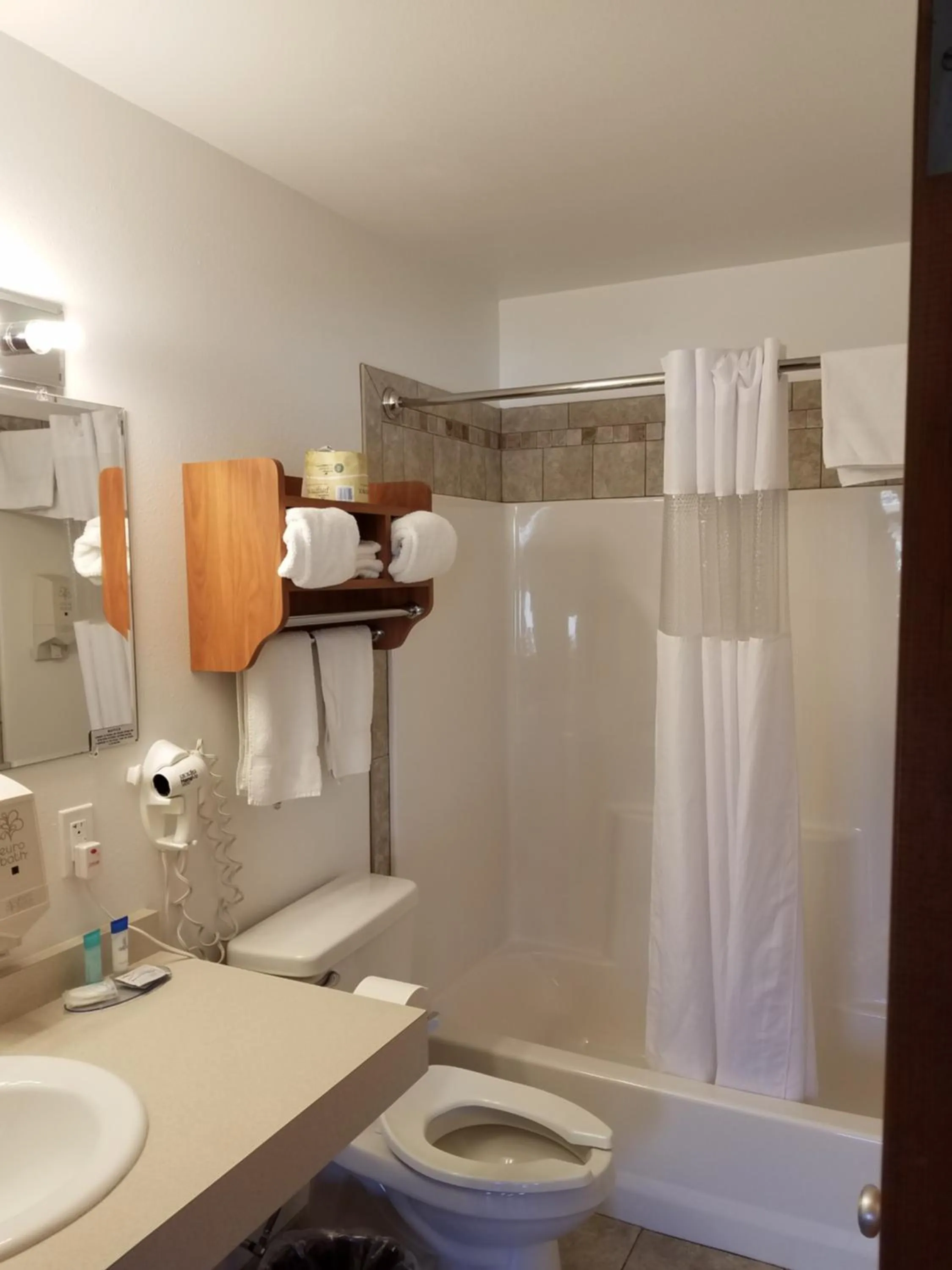 Black Hawk Motel & Suites