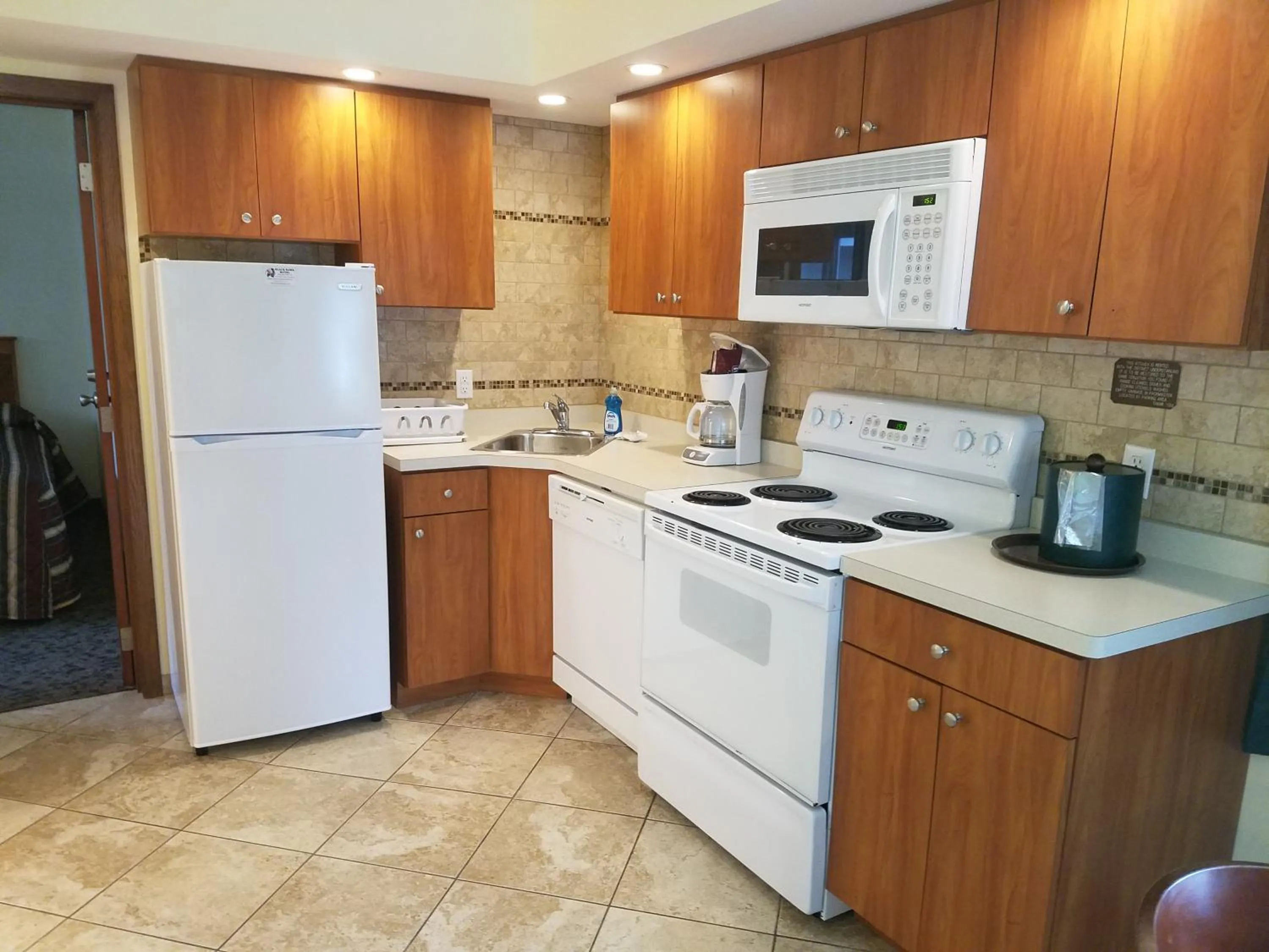 Black Hawk Motel & Suites