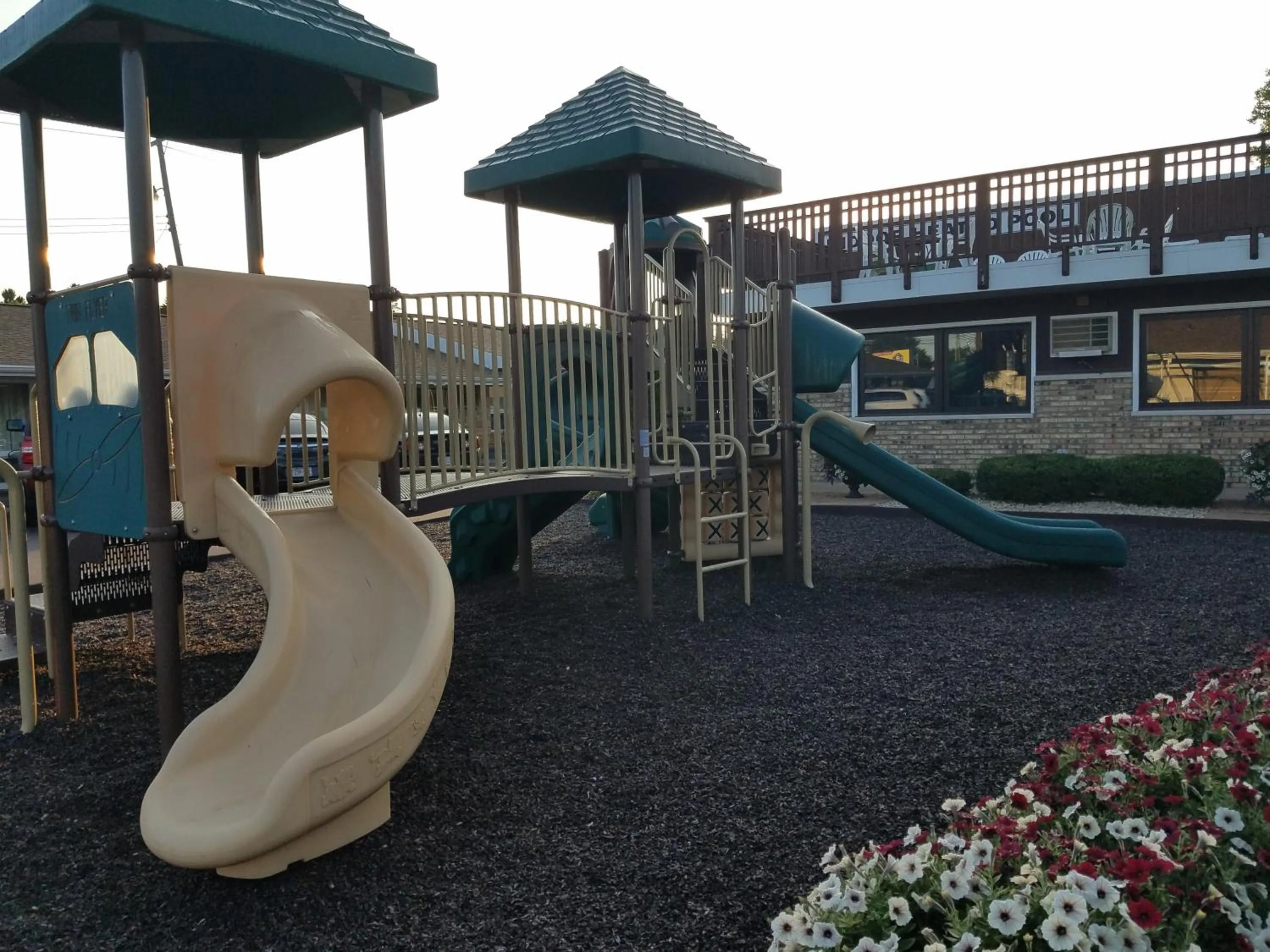 Black Hawk Motel & Suites