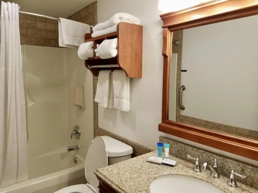 Black Hawk Motel & Suites