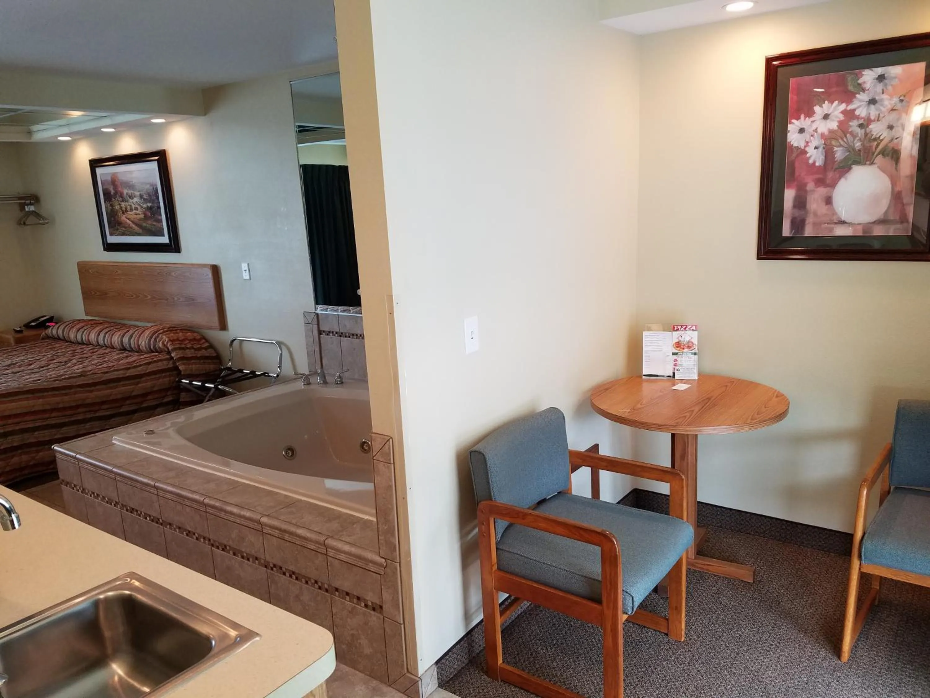 Black Hawk Motel & Suites