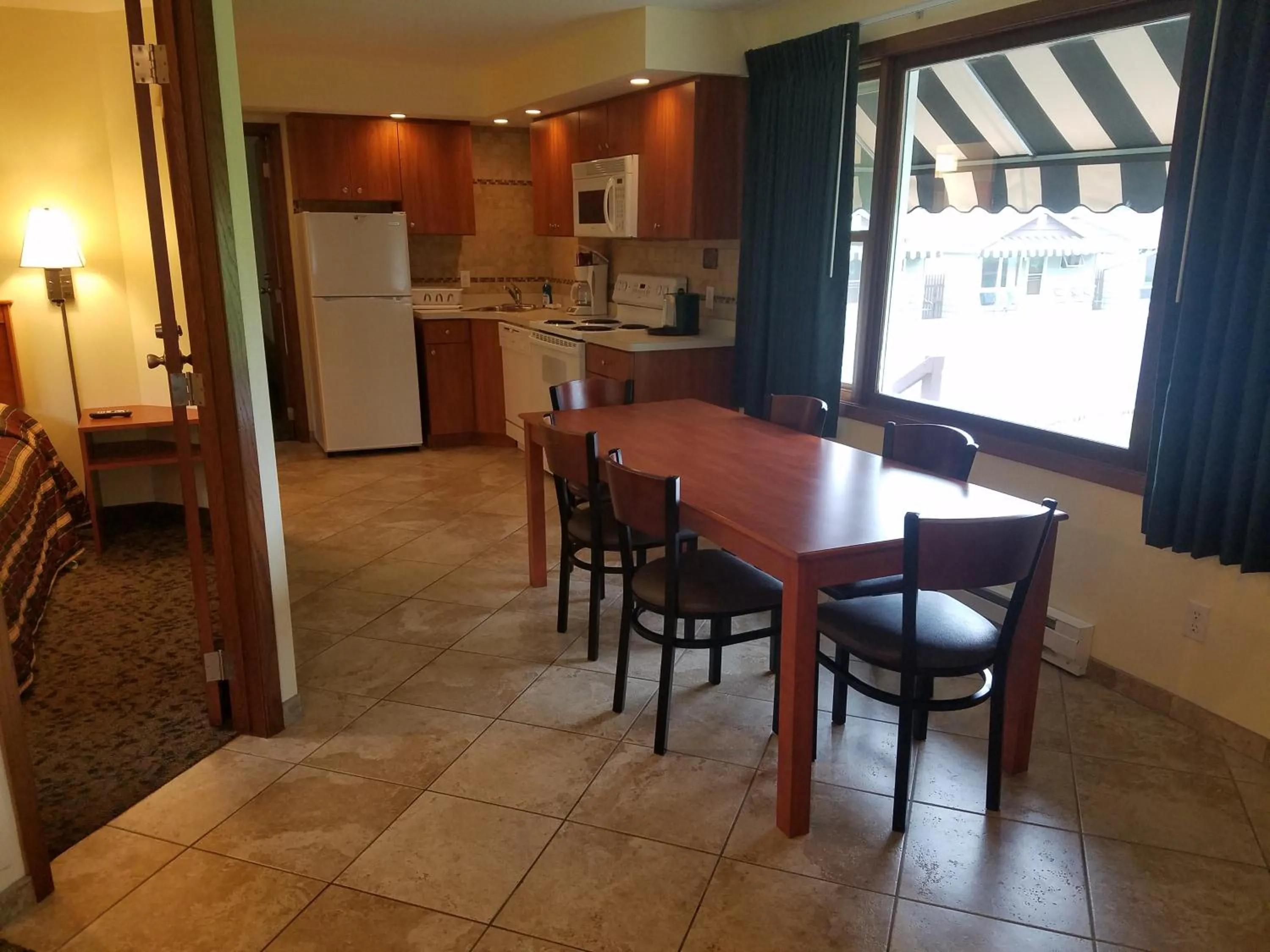 Black Hawk Motel & Suites