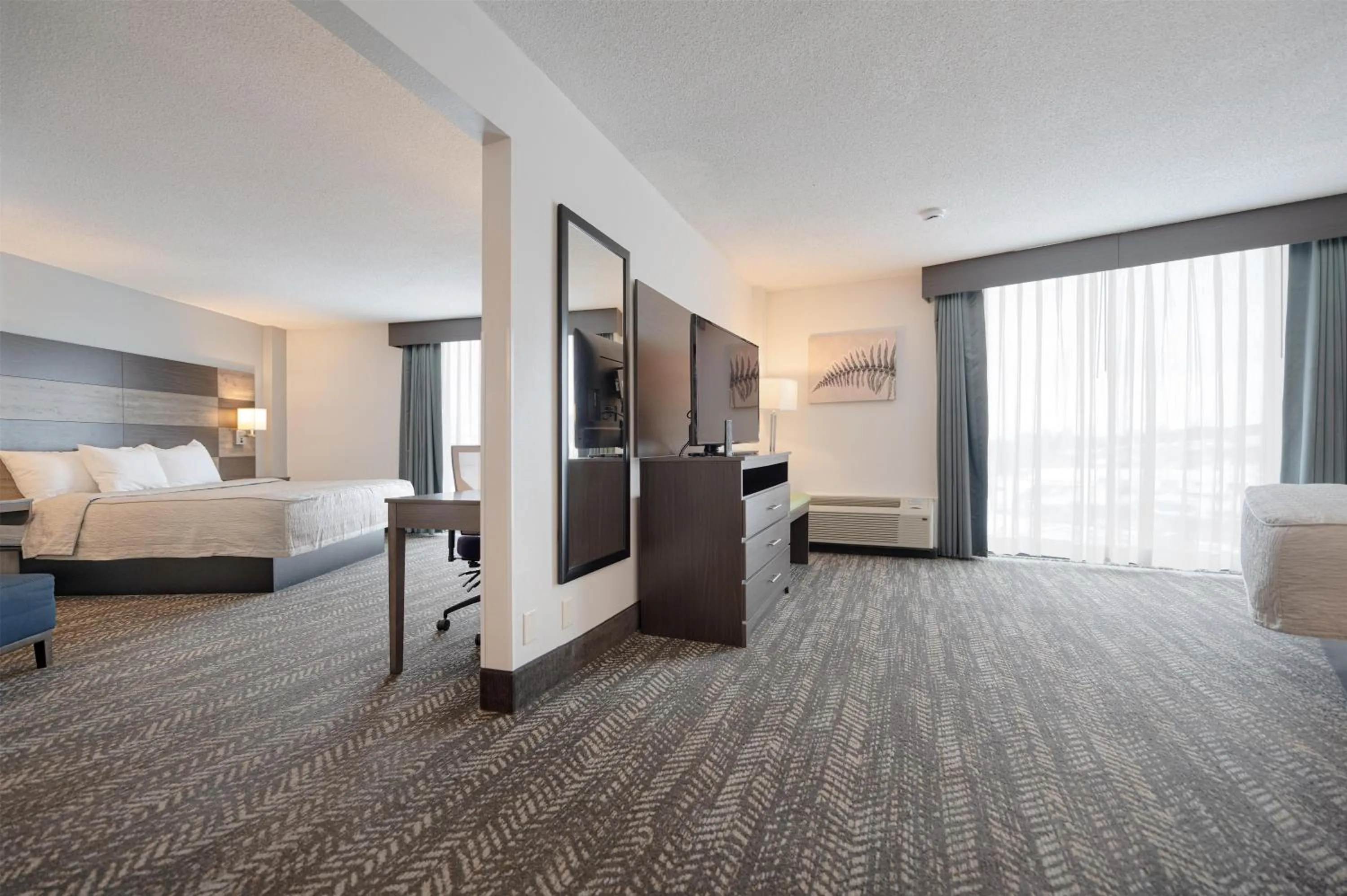 Photo of the whole room, Bed in Best Western Plus Wausau Tower Inn