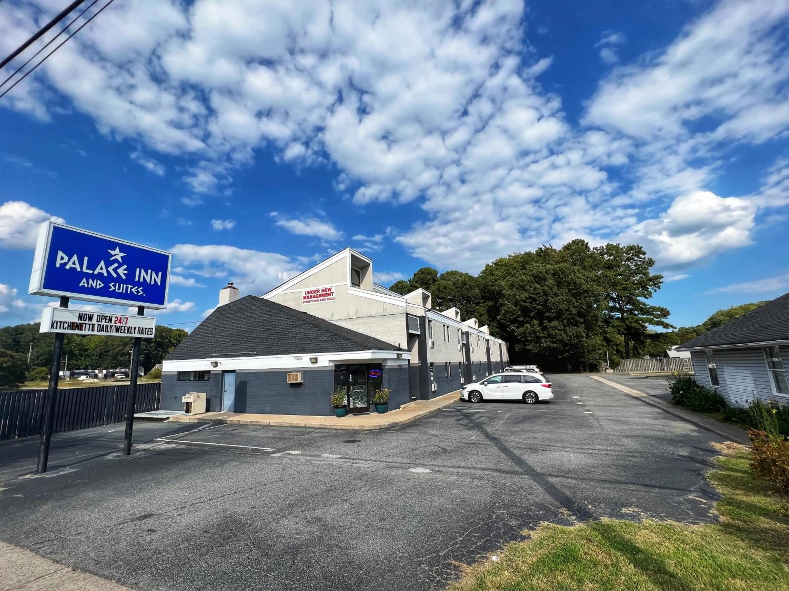 Property building in Palace Inn & Suites - Newport News/Jefferson Ave