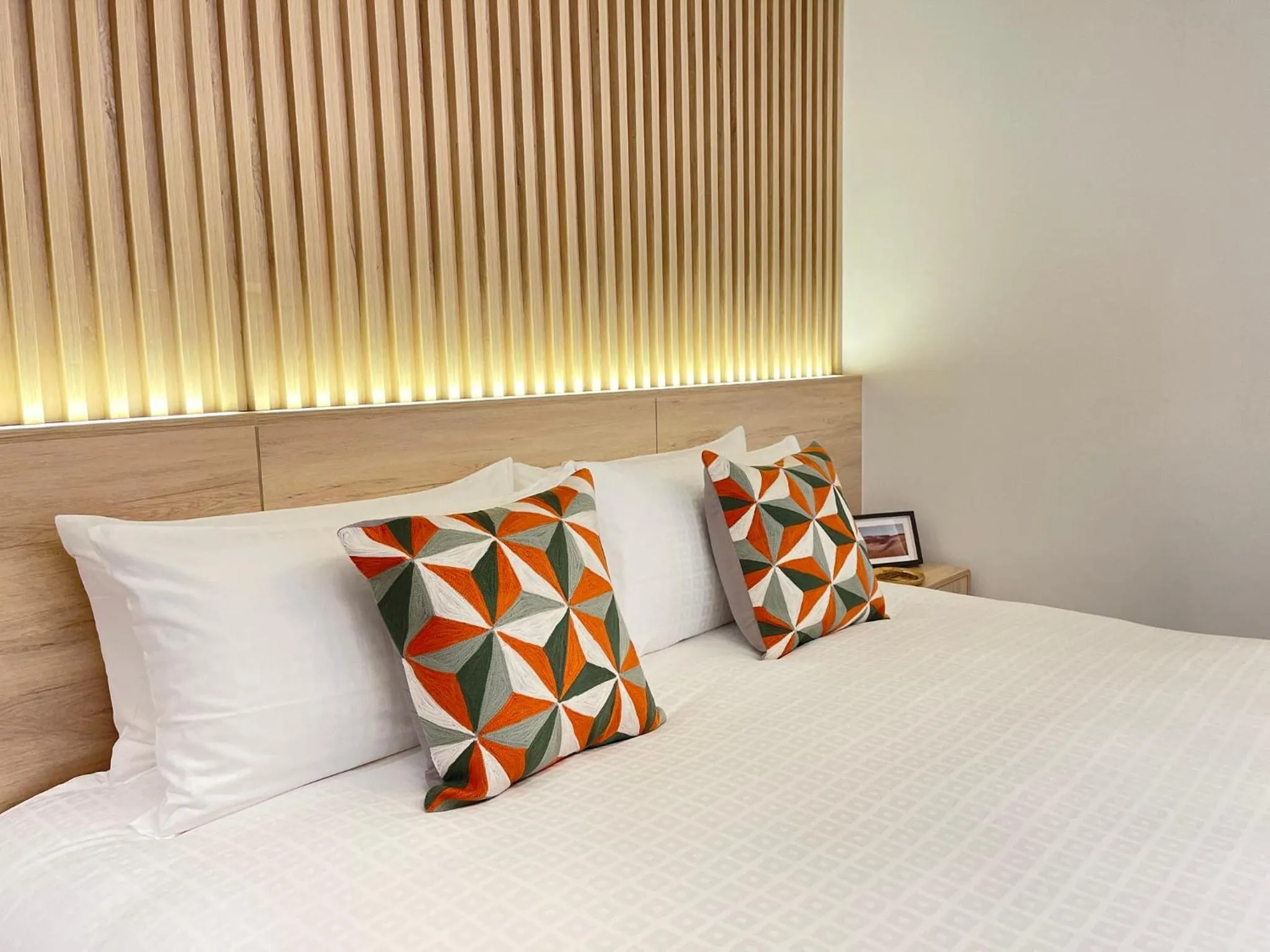 Photo of the whole room, Bed in Shama Central