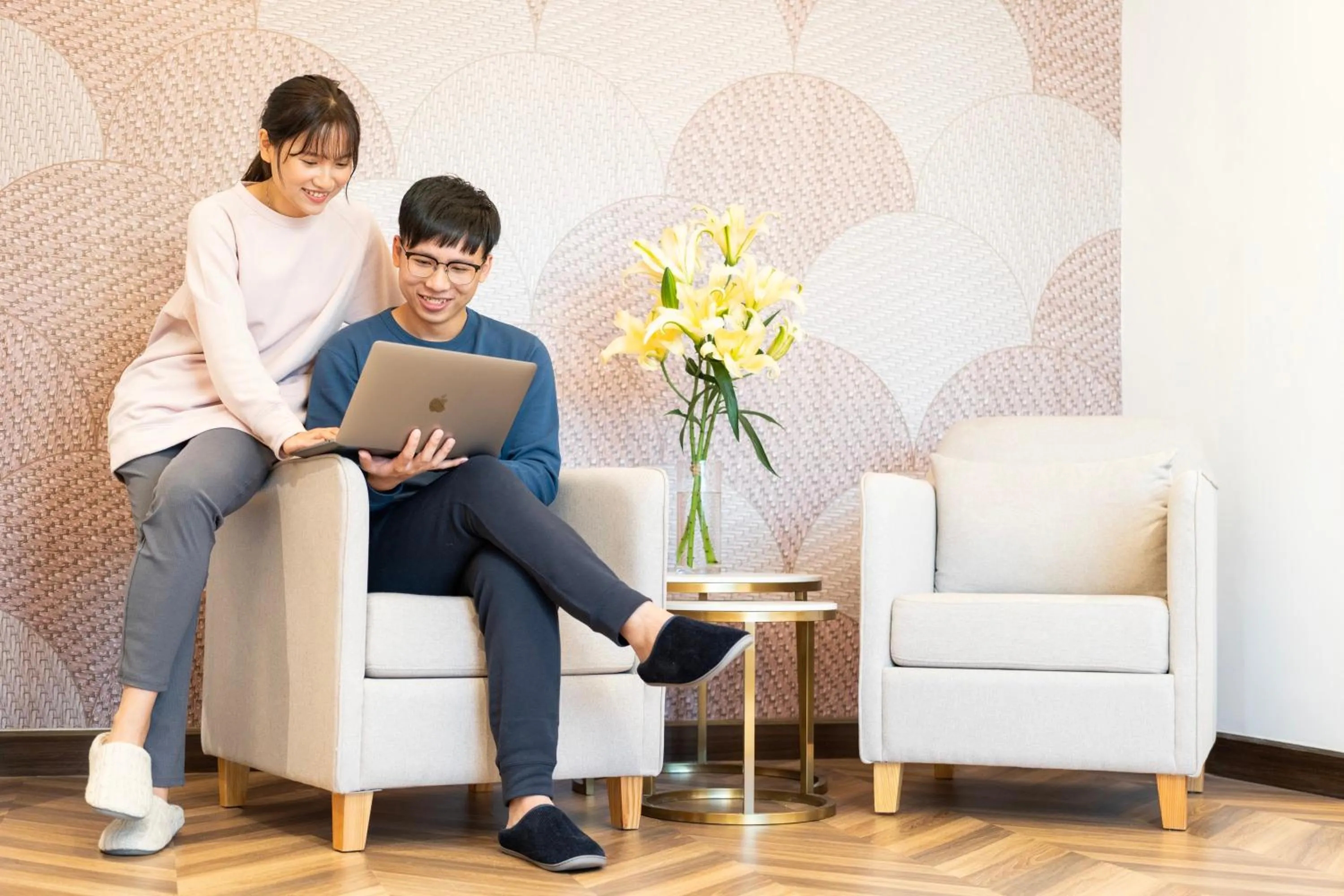 Photo of the whole room in Shama Central