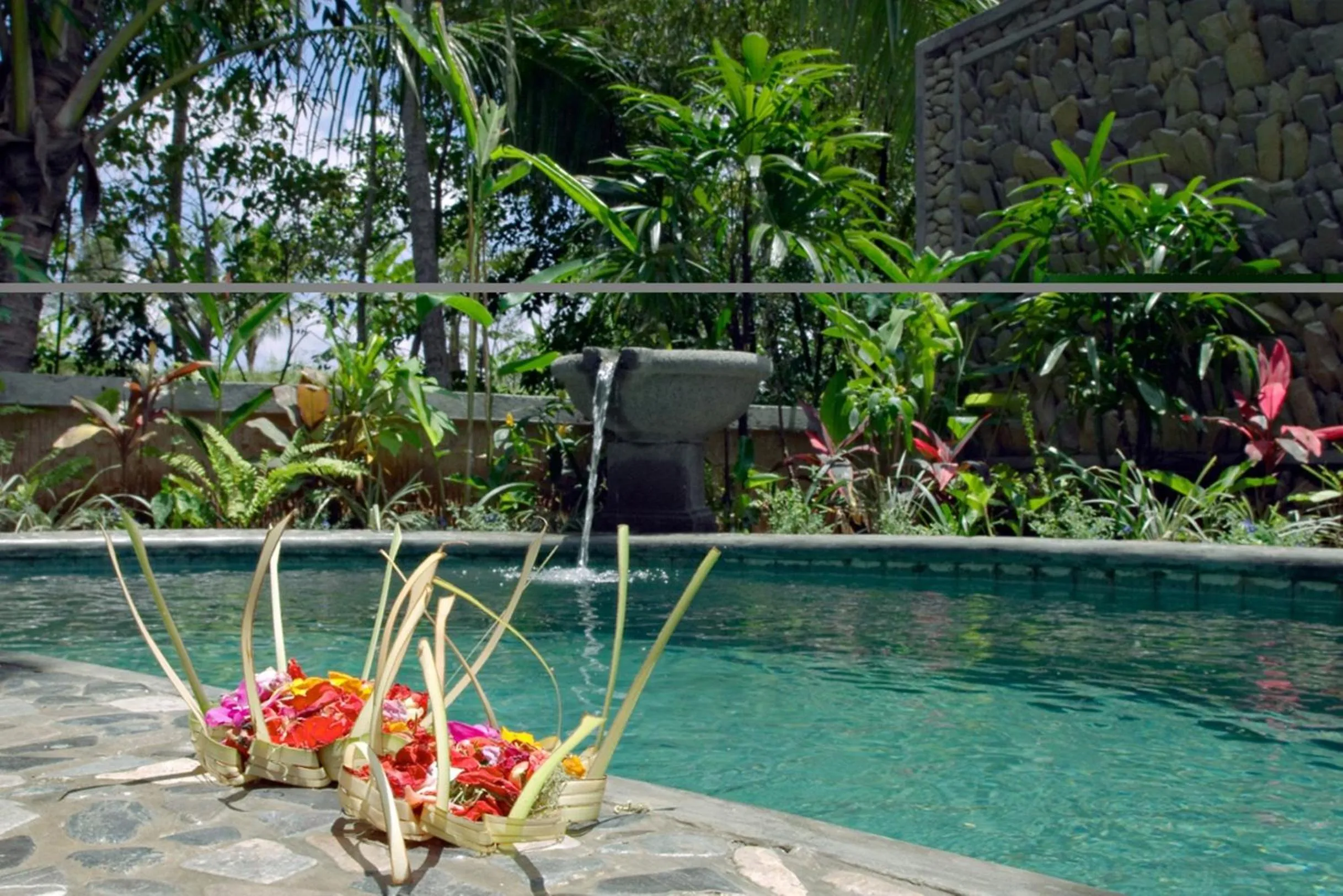 Pool view in Nefatari Exclusive Villas