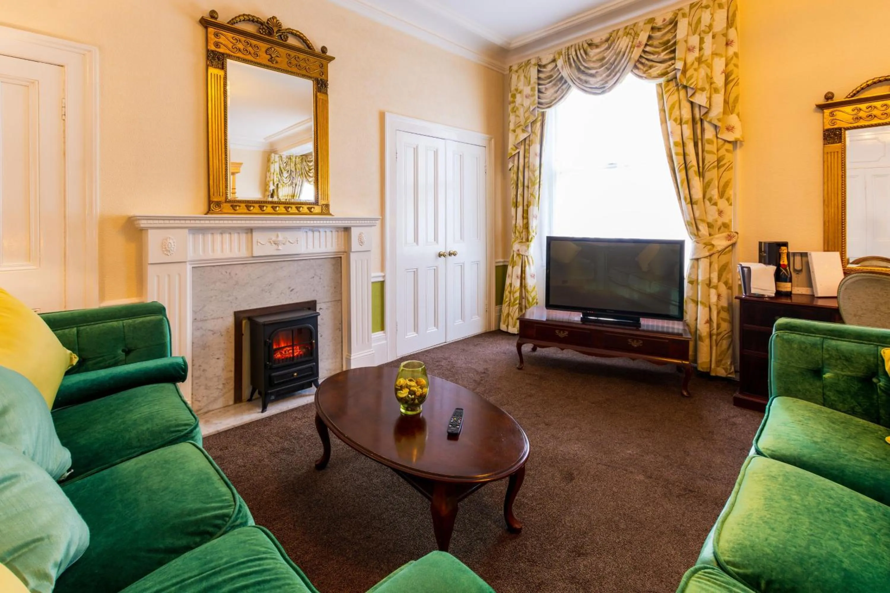 Bedroom in Royal Hotel