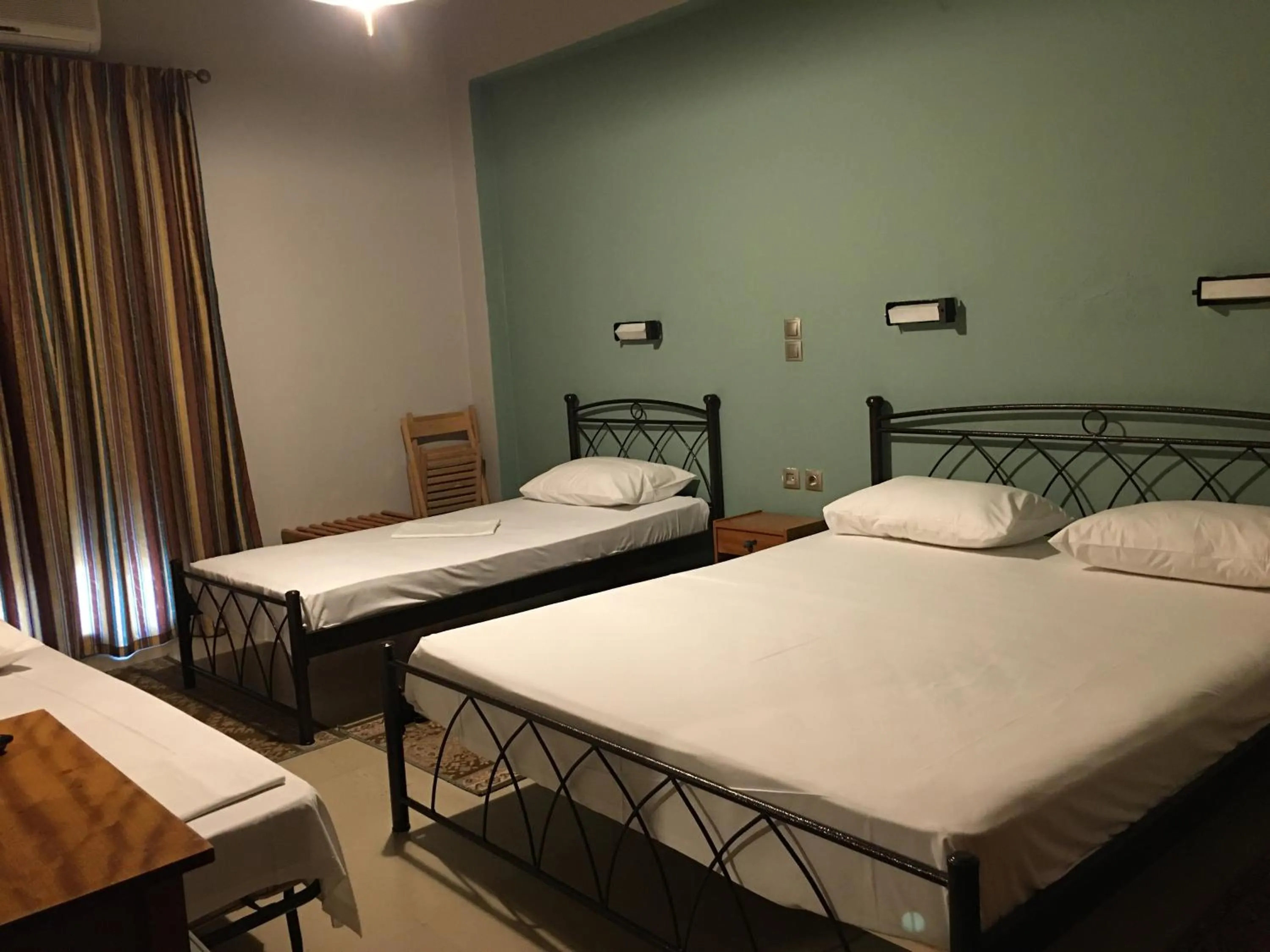 Bedroom, Bed in Artemis