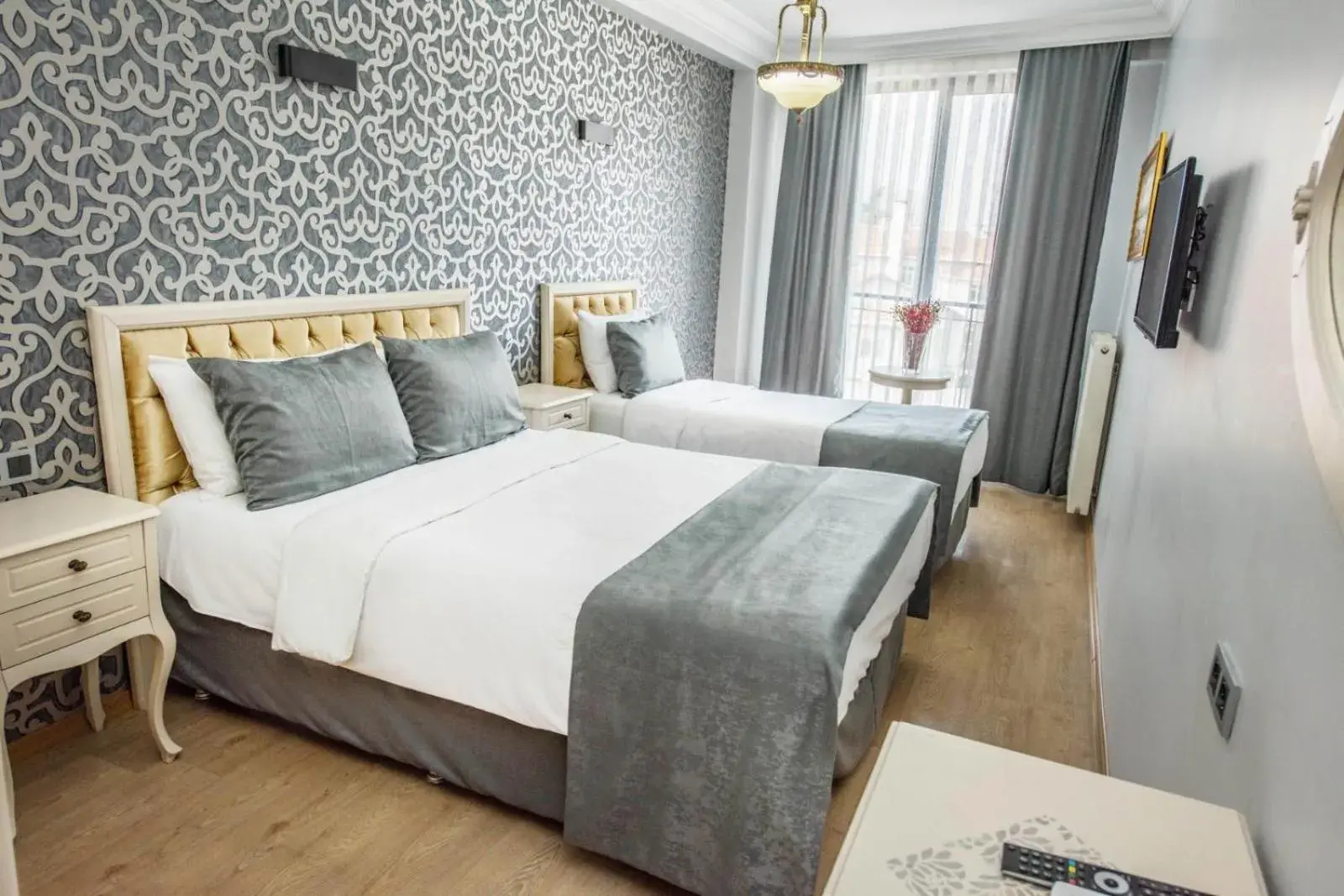 Superior Triple Room in Pera Life Superior Triple Room in Pera Life