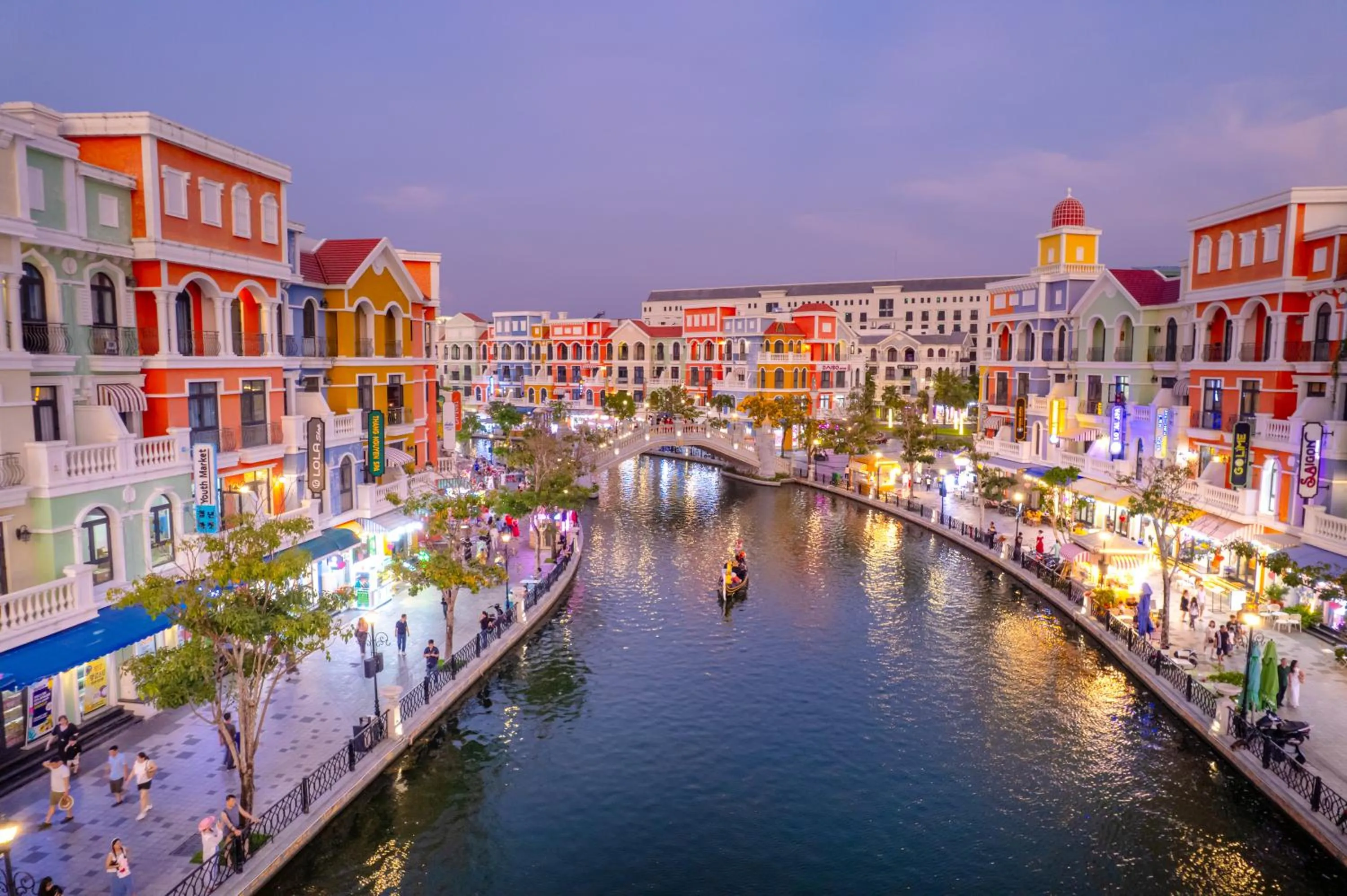 Entertainment in Vinpearl Resort & Spa Phu Quoc