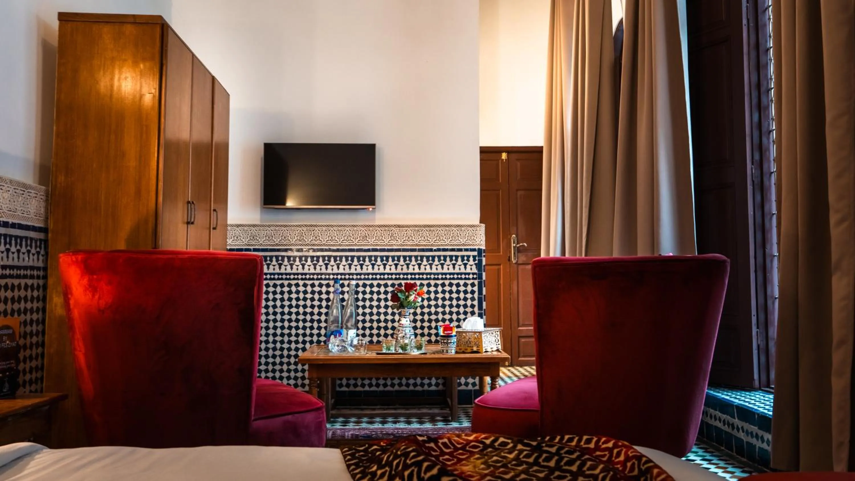TV and multimedia in Riad Fes Ziyat & Spa