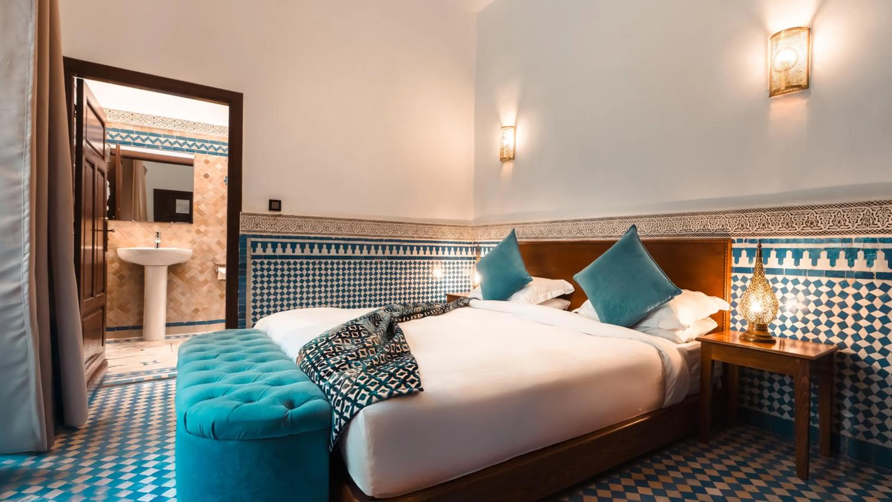 Photo of the whole room, Bed in Riad Fes Ziyat & Spa