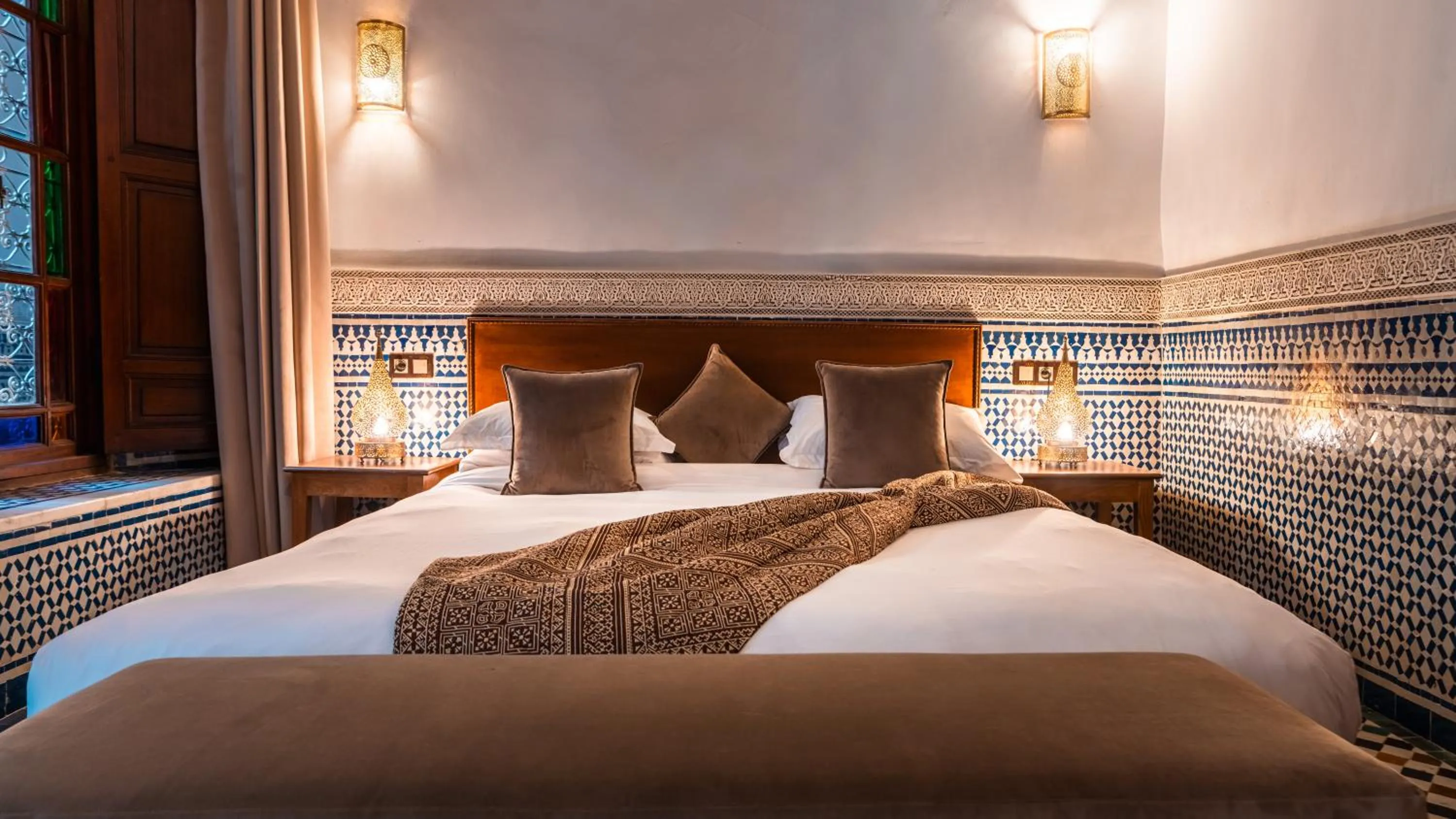 Bed in Riad Fes Ziyat & Spa