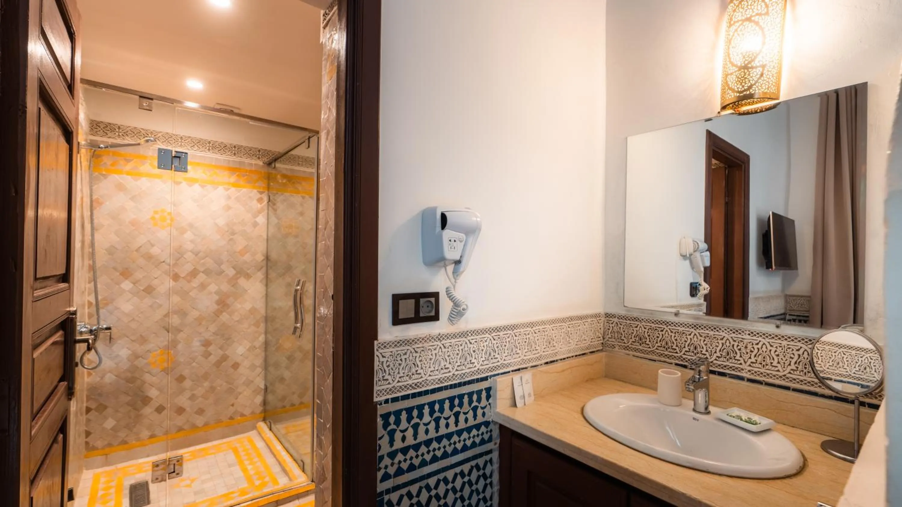 Bathroom in Riad Fes Ziyat & Spa