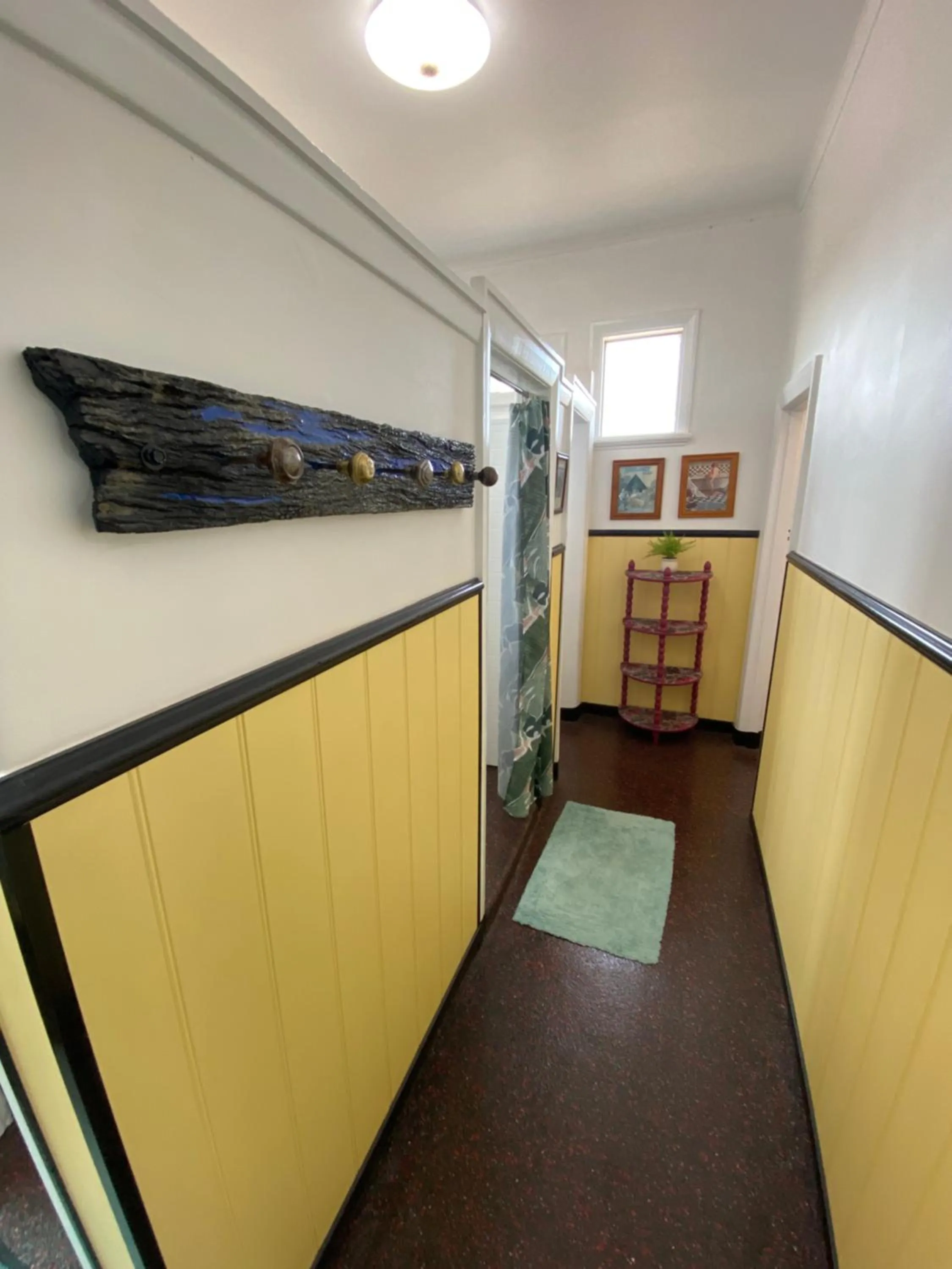 Bathroom in COMMERCIAL HOTEL KANIVA