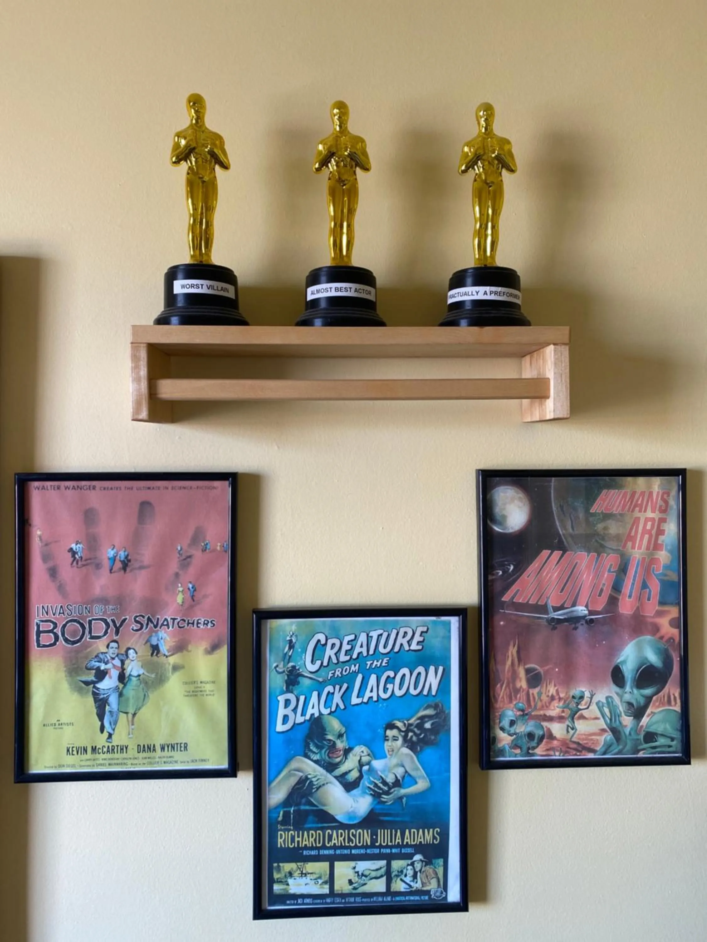 Bedroom in COMMERCIAL HOTEL KANIVA