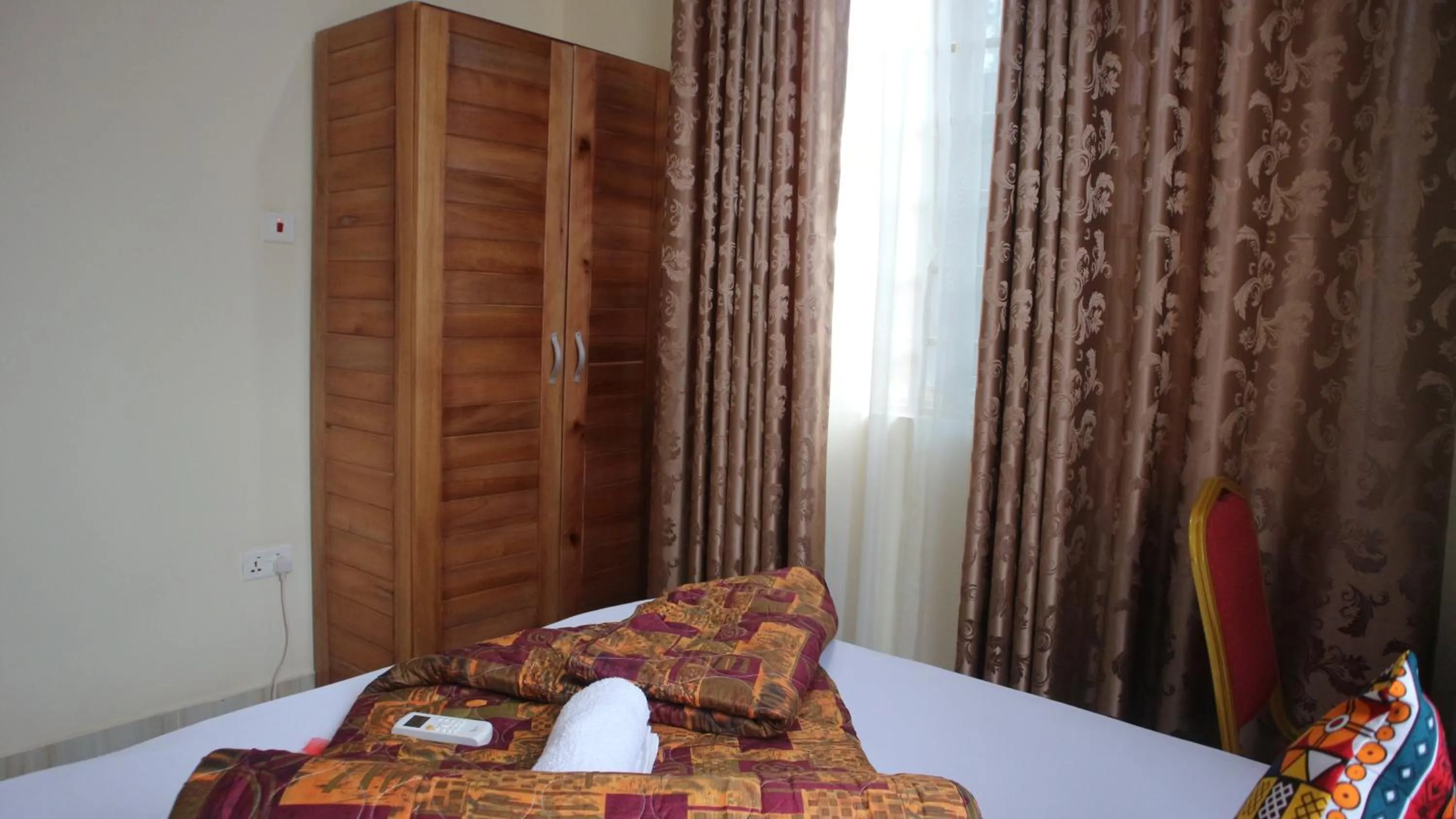 Bedroom, Bed in Crystal Premier Hotel