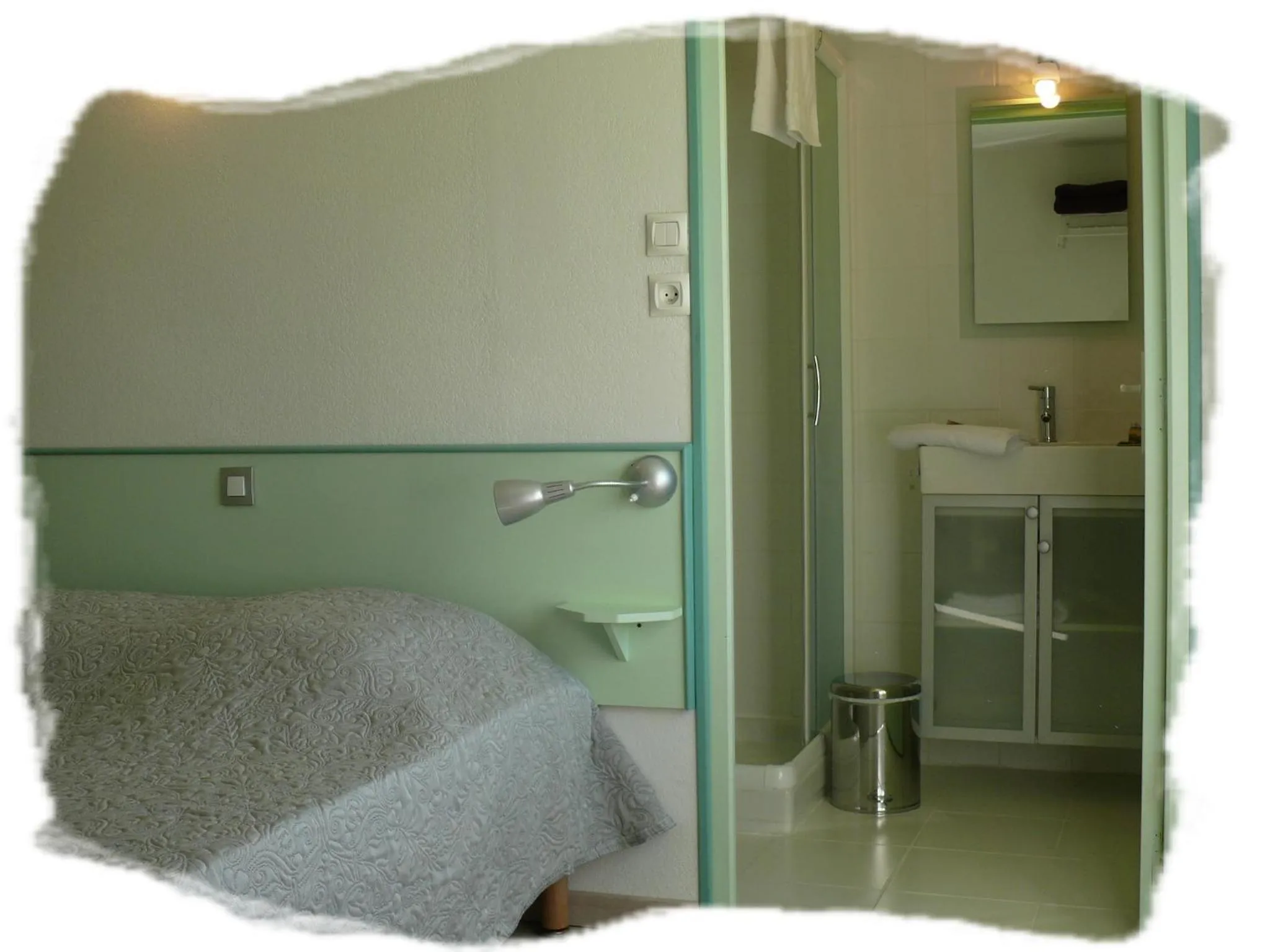 Bathroom in Auberge de la Couronne