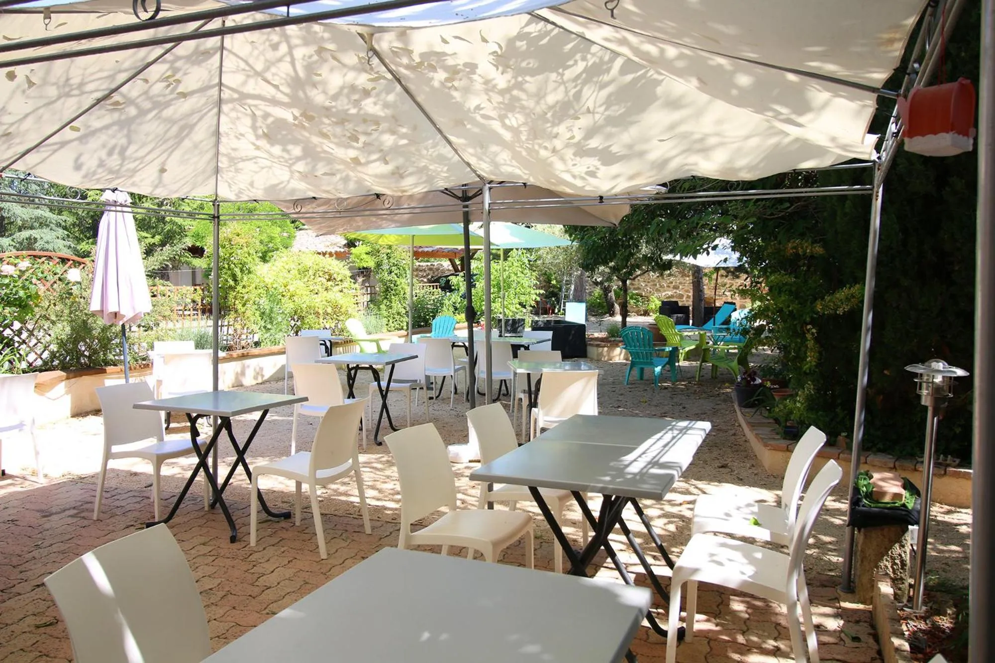 Patio in Auberge de la Couronne