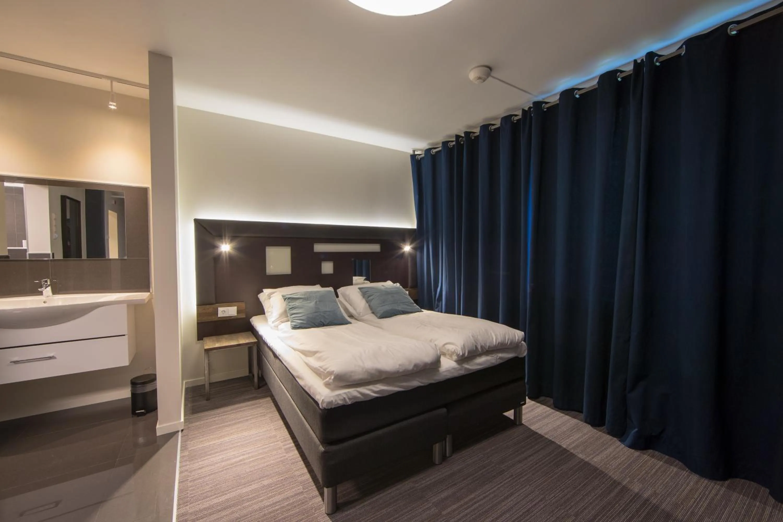 Bed in Svartisen Apartments